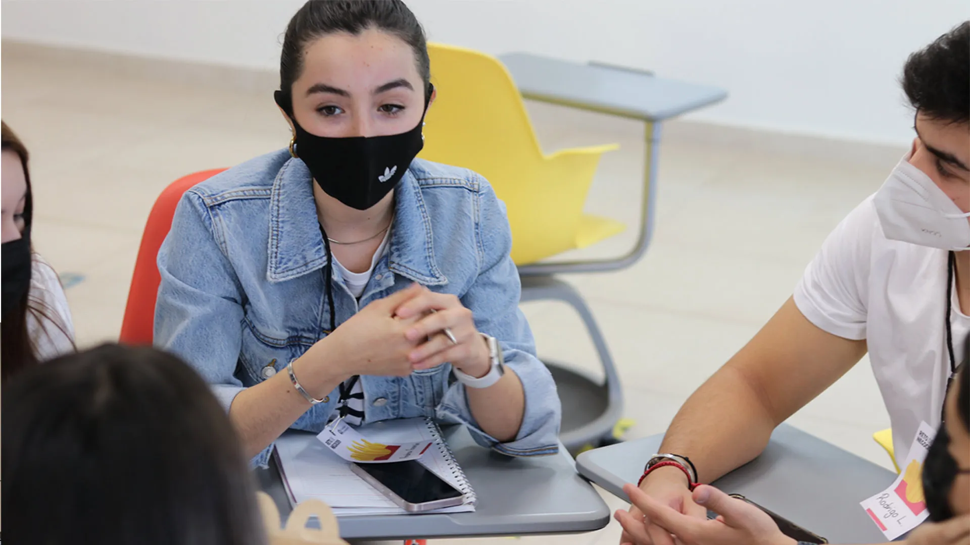 Reunión de trabajo del equipo ganador