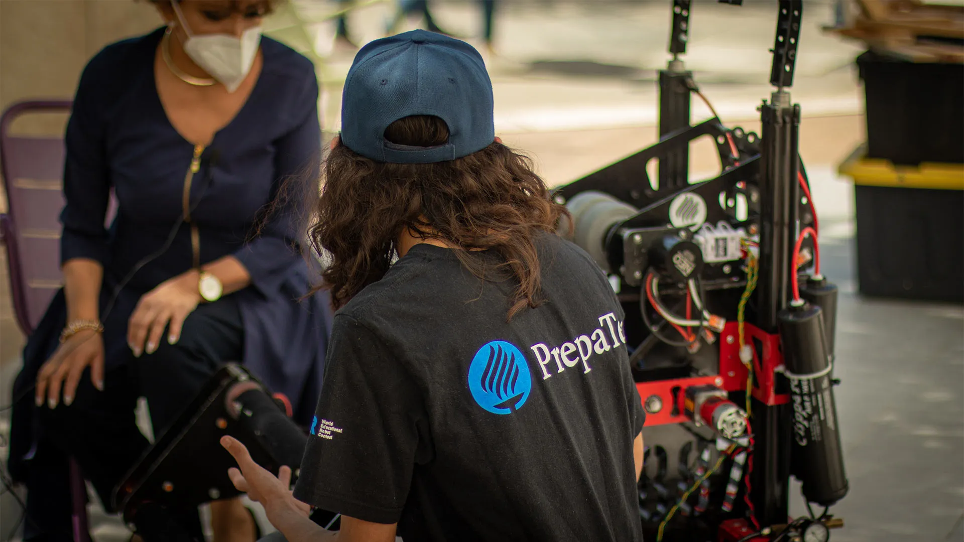 PrepaTec presenta robot para competencia FIRST