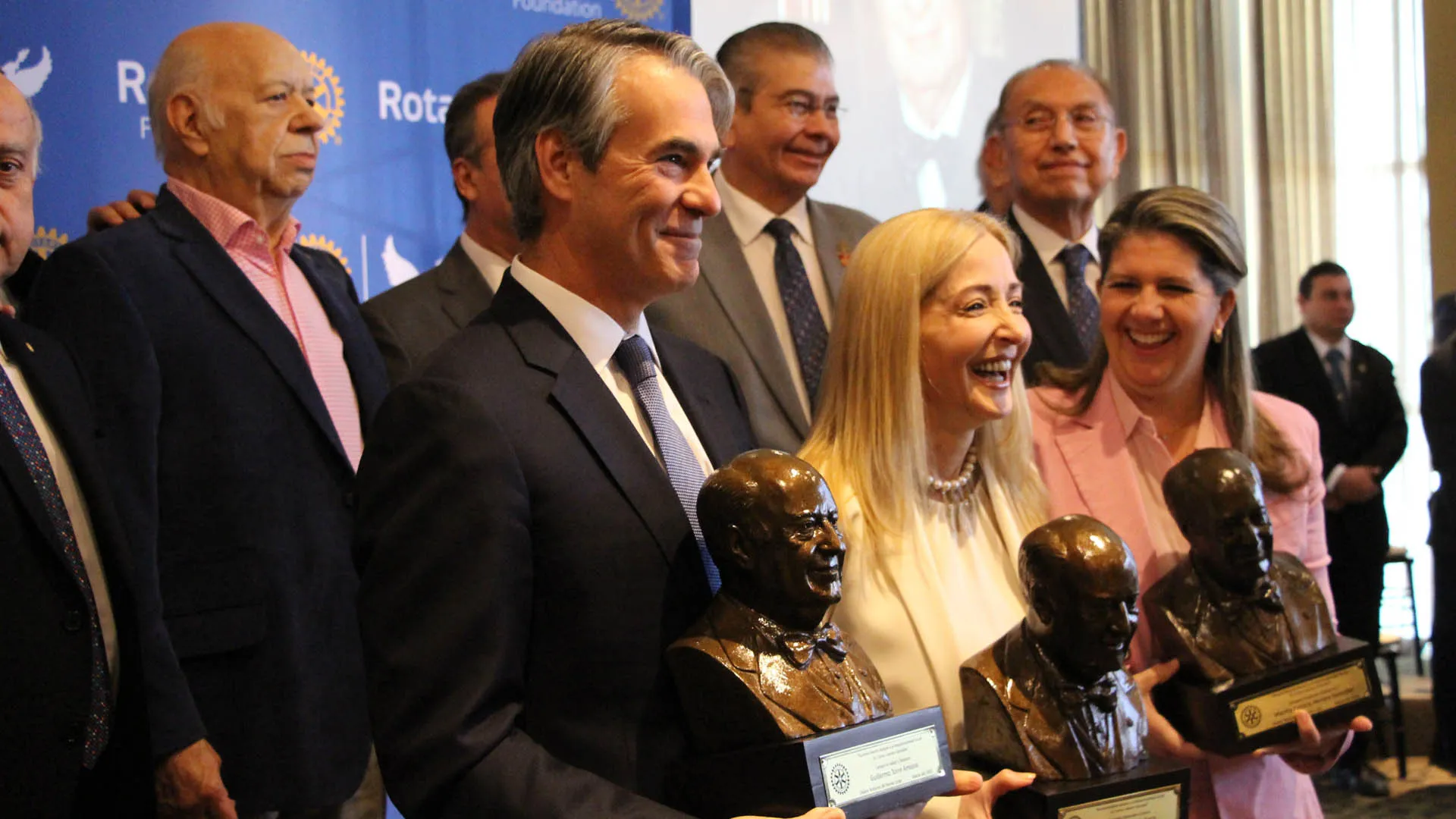 Guillermo Torre, rector de TecSalud y vicepresidente de Investigación del Tecnológico de Monterrey, fue distinguido por el Club Rotario de Monterrey con el “Reconocimiento Rotario a la Responsabilidad Social Dr. Carlos Canseco González”.