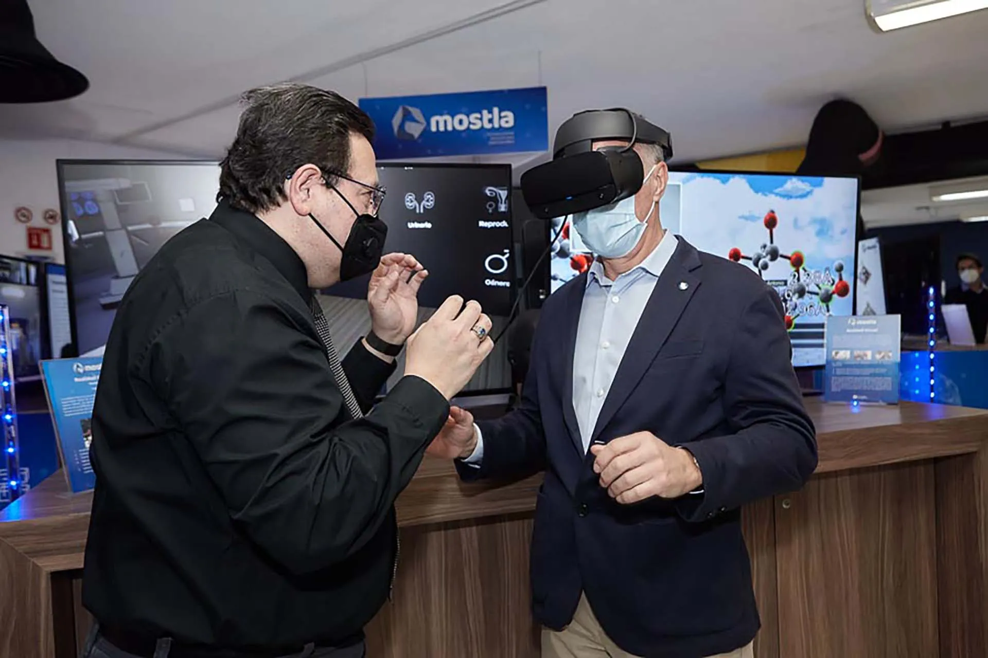 Tec Campus Querétaro inaugura laboratorio para tecnología disruptiva y de alta tecnología