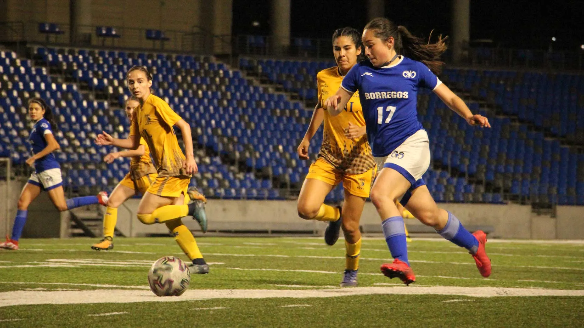 El equipo de Borregos futbol soccer femenil se enfrentó a las Tigres de la UANL