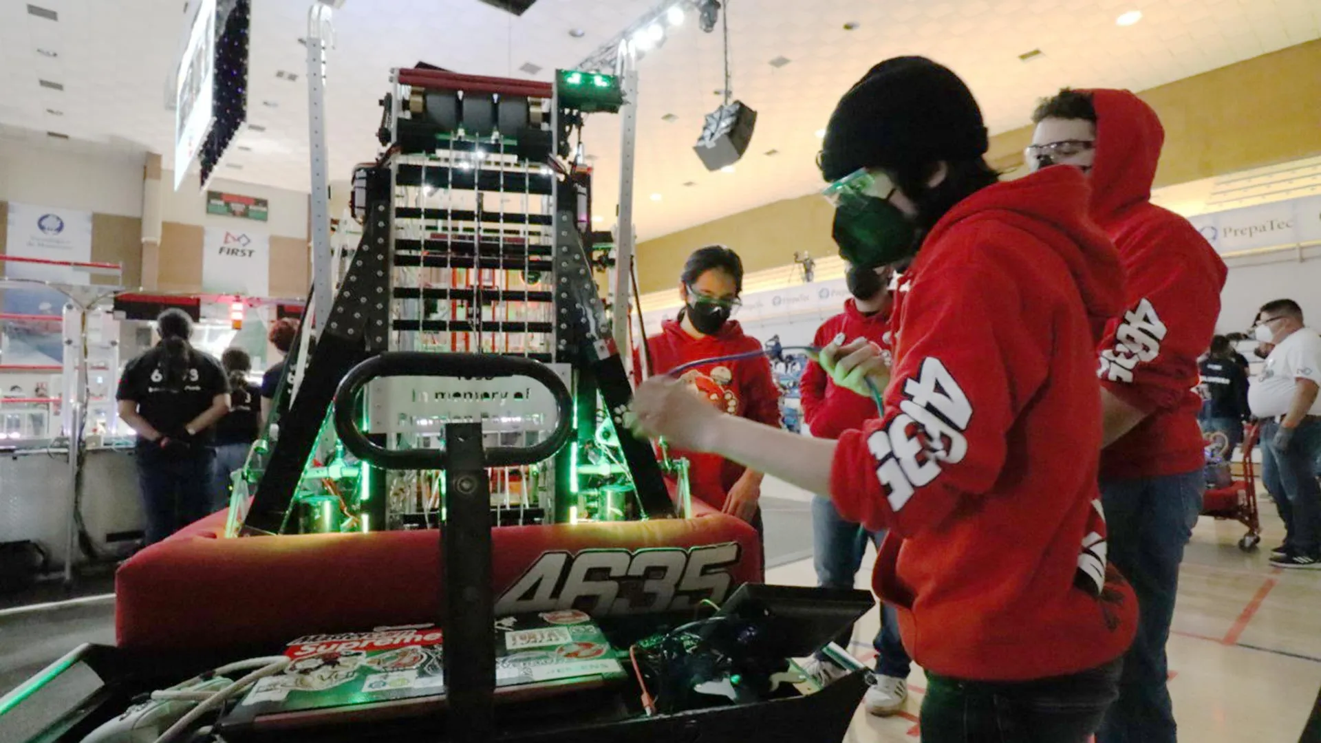 ¡Tricampeones! Van Botbusters motivados a mundial de FIRST