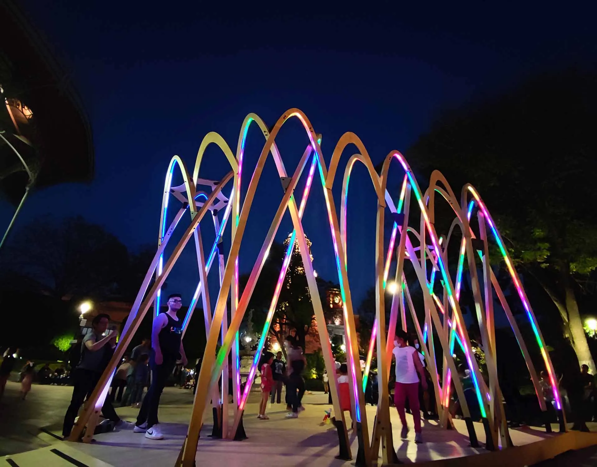 Profesores y estudiantes del Tec Campus Querétaro interdijeron una pieza de danza en Centro Histórico