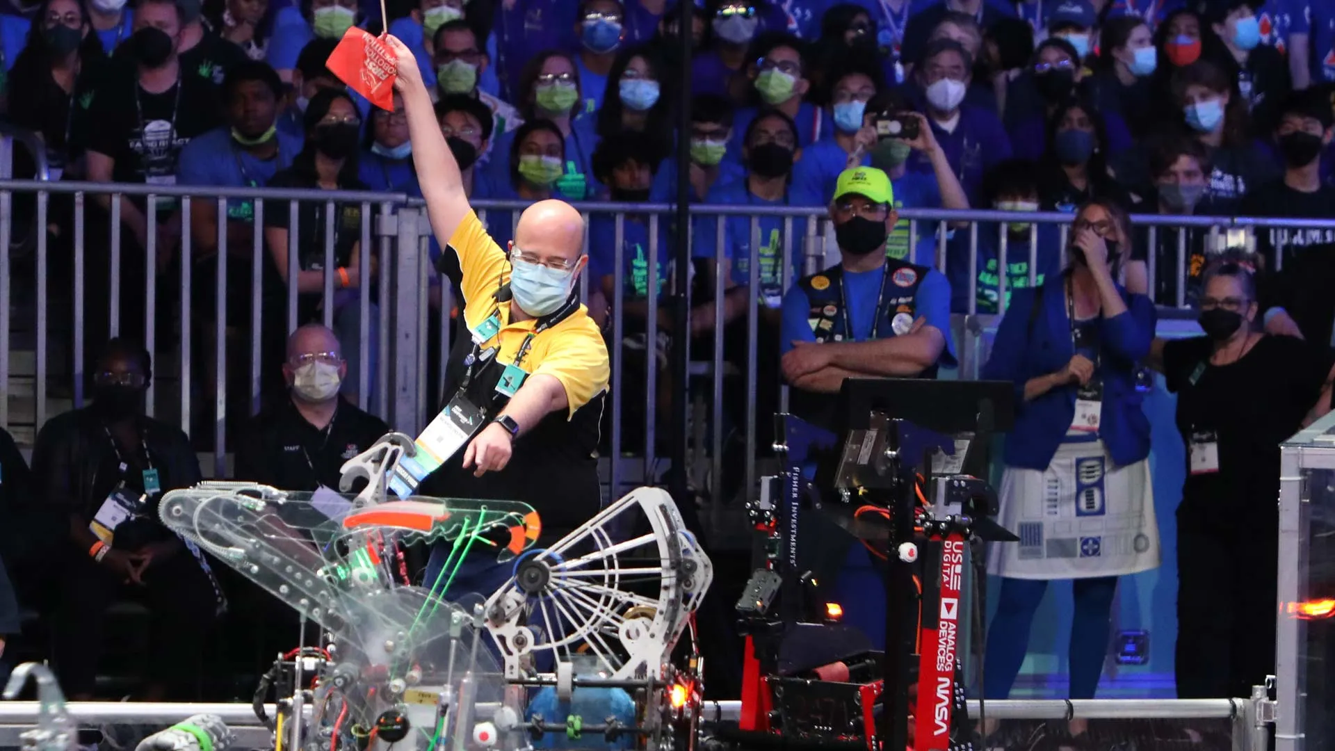 EXATEC, primer árbitro mexicano en finales de mundial FIRST