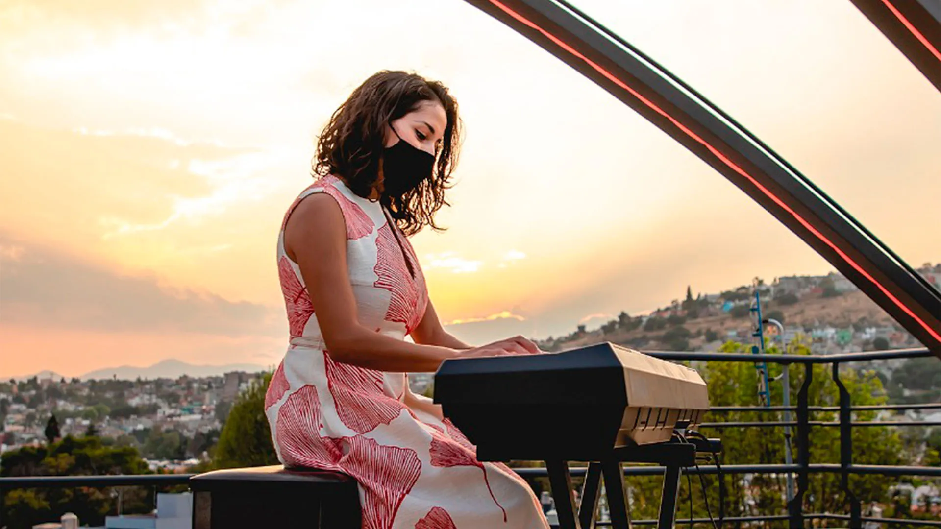 Up:Stage, academia de artes. Carolina Urbano, Tec CEM