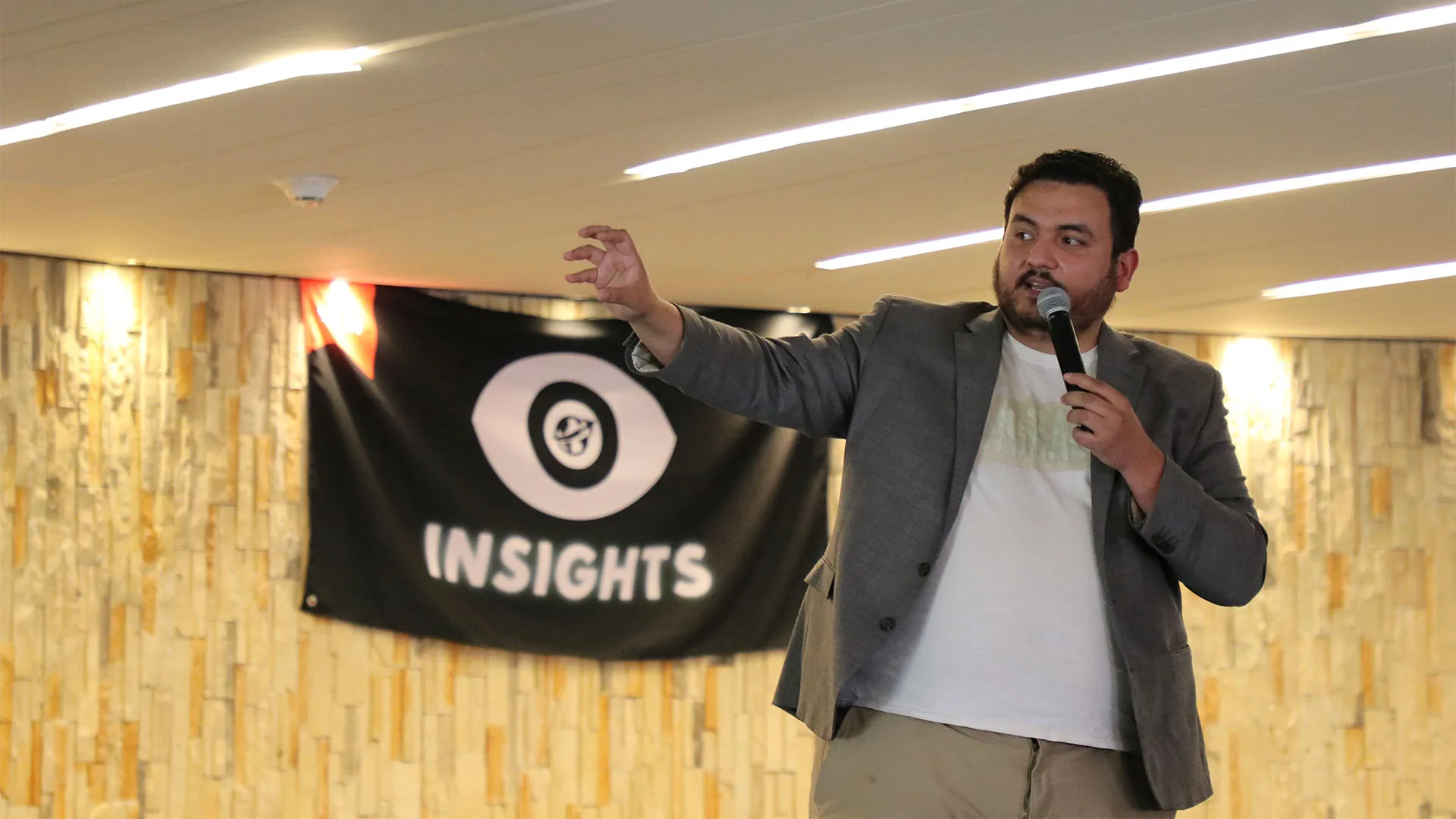 ¡Worales! El emprendimiento de egresado Tec que juega con los colores