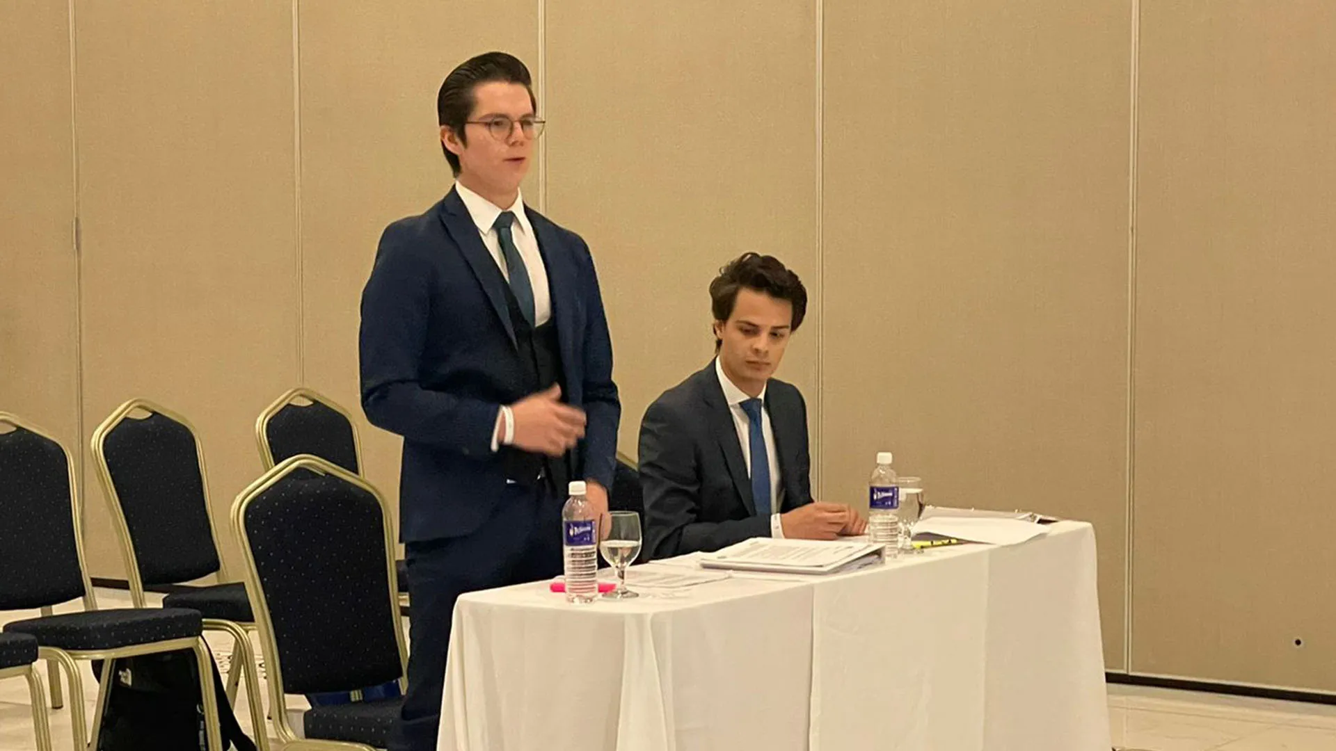 Mexicanos reconocidos en concurso internacional de Derecho Espacial