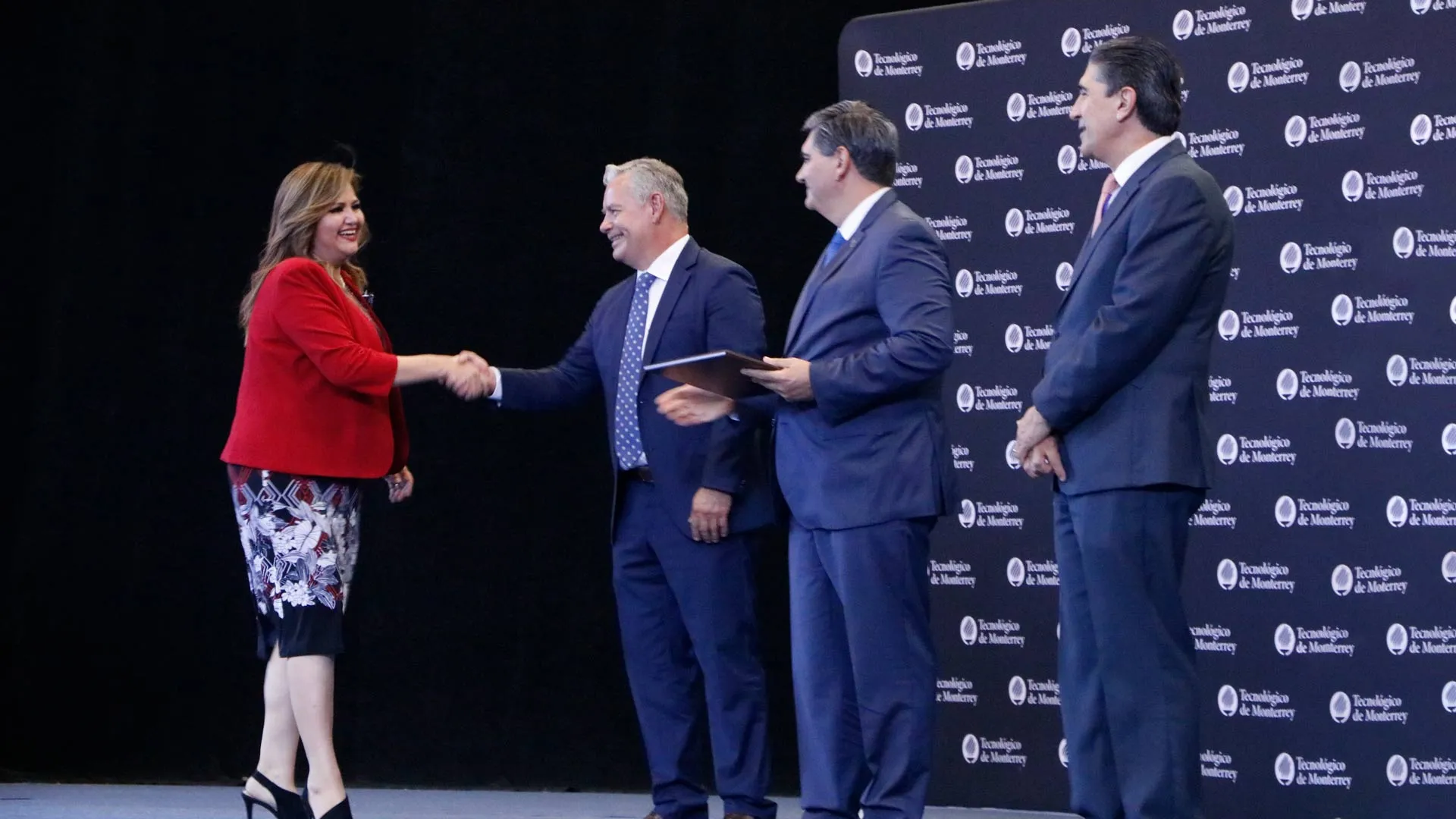 ¡Inspiradores! Honran a profesores por vocación docente en campus Mty