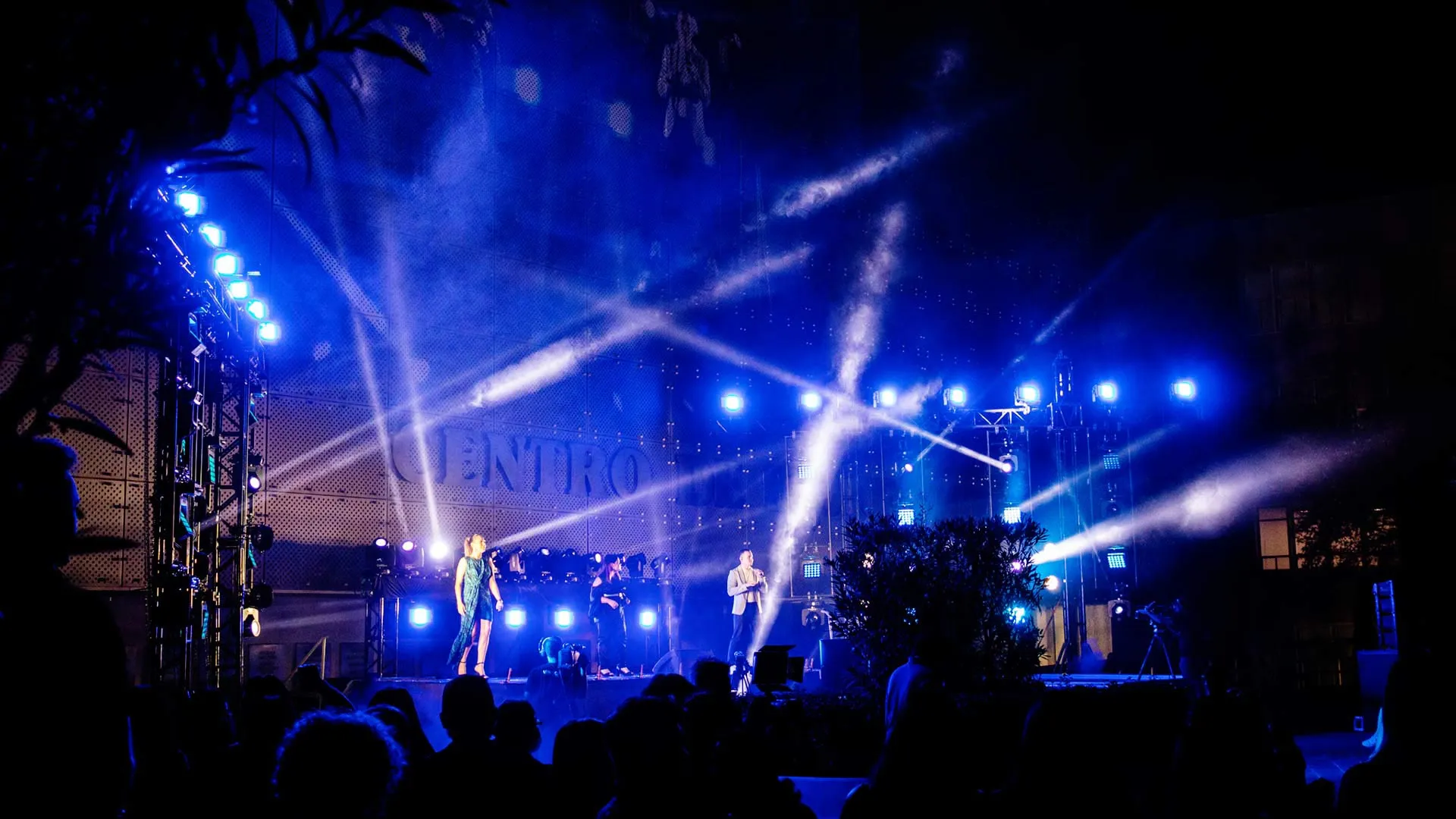 Viven Ceremonia de la Luz en campus Mty; plasman trayectoria académica