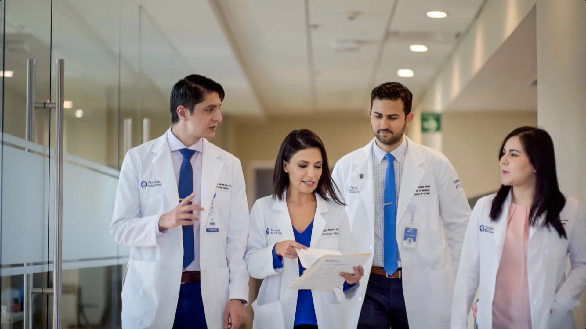 Cynthia Villarreal Garza, directora de Oncología del Centro de Cáncer de Mama de TecSalud, recibió el premio International Women Who Conquer Cancer Mentorship Award.