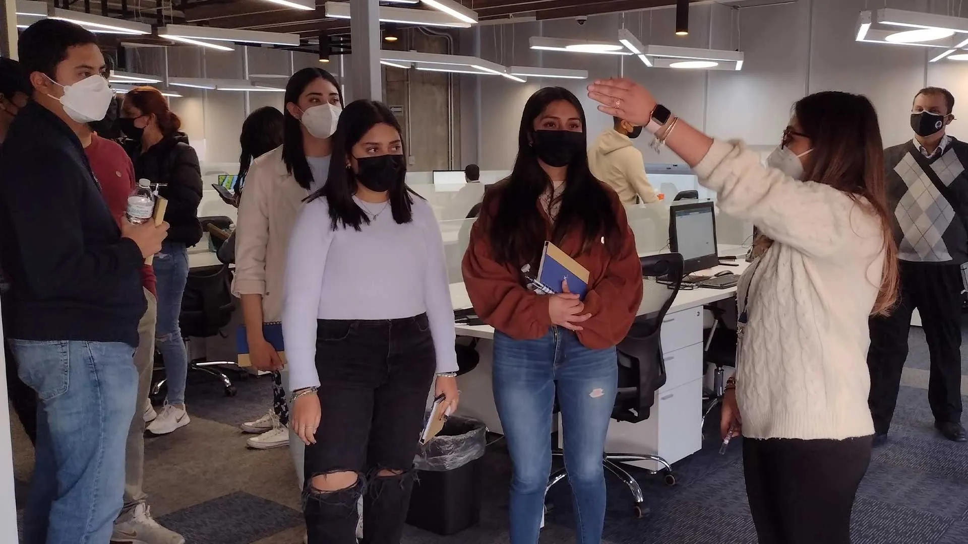 Estudiantes de la Concentración en Negocios Conscientes