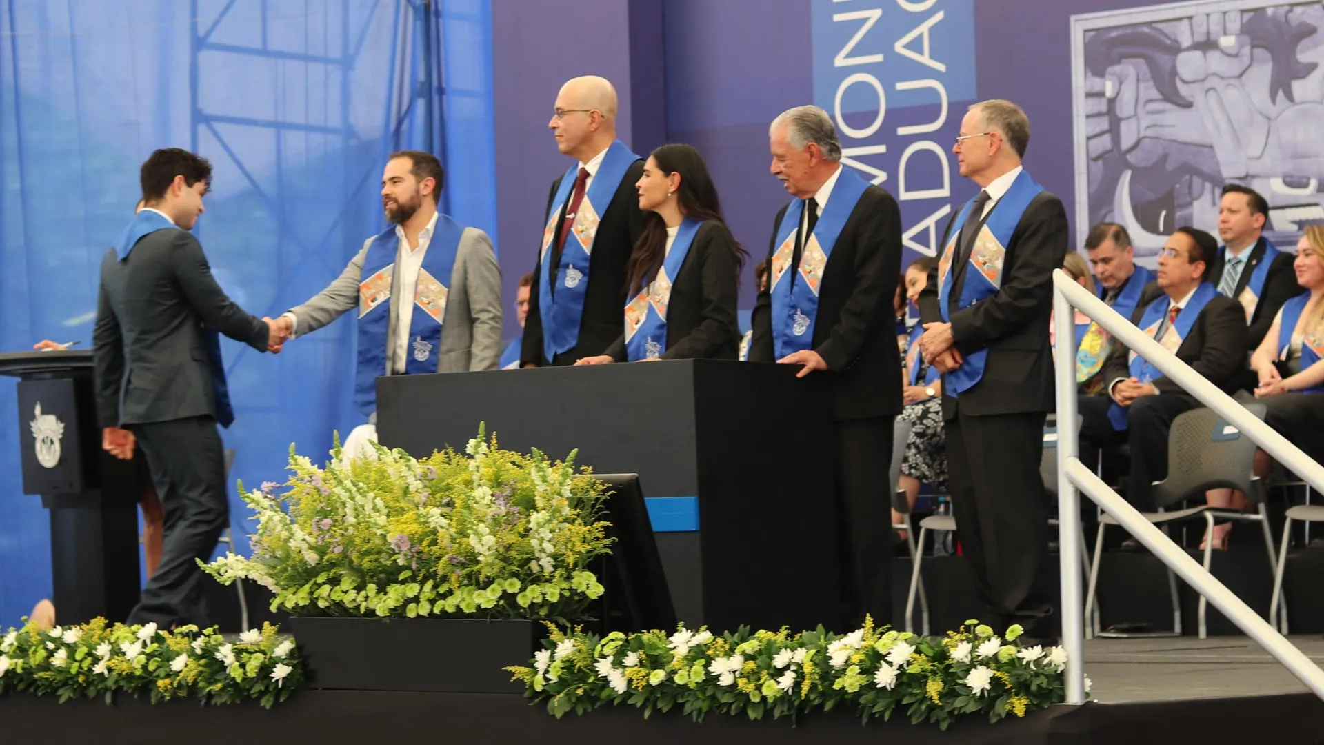 Graduación de profesional y posgrado 