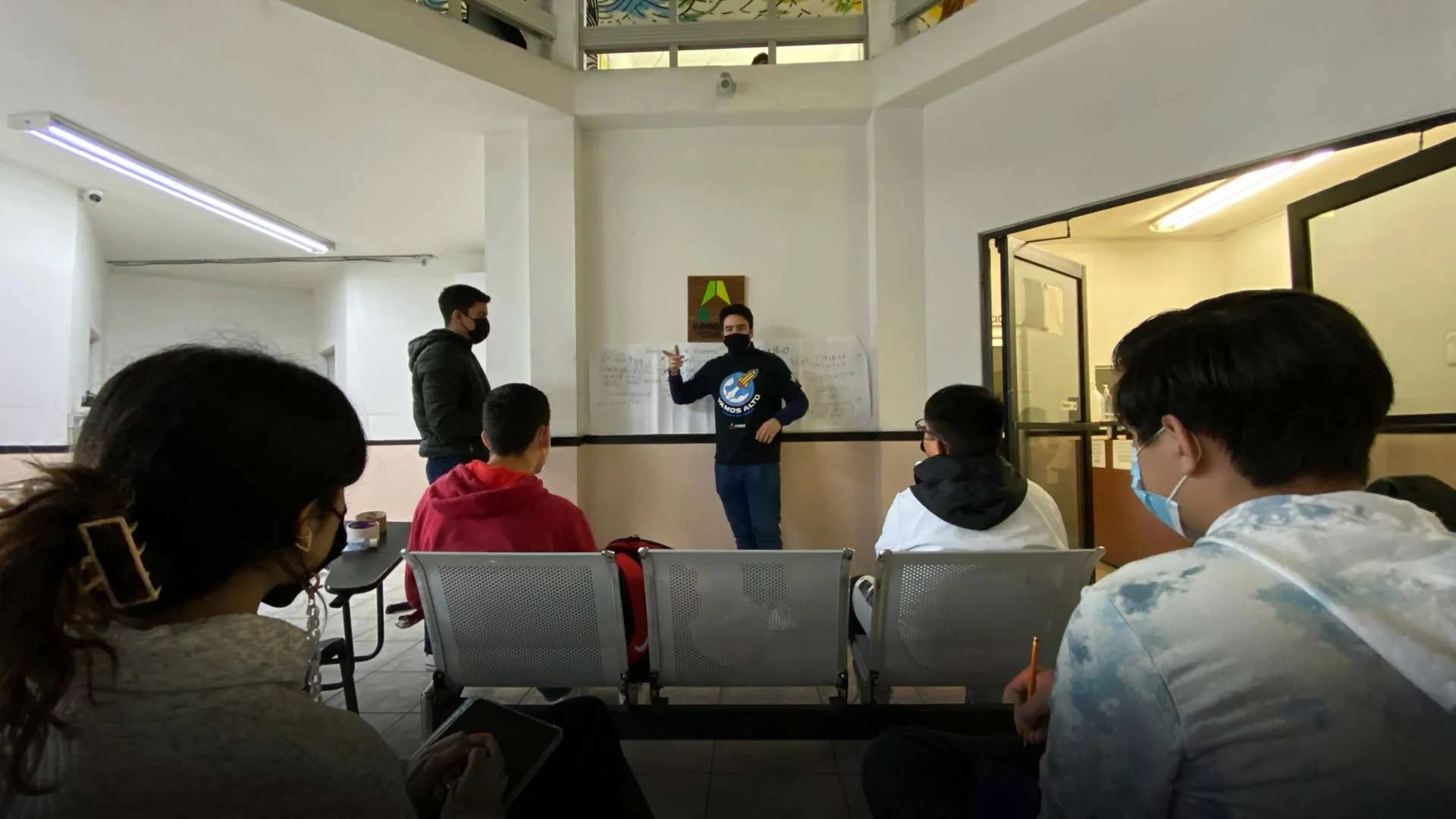 Alumnos Tec son reconocidos por proyecto contra el rezago educativo