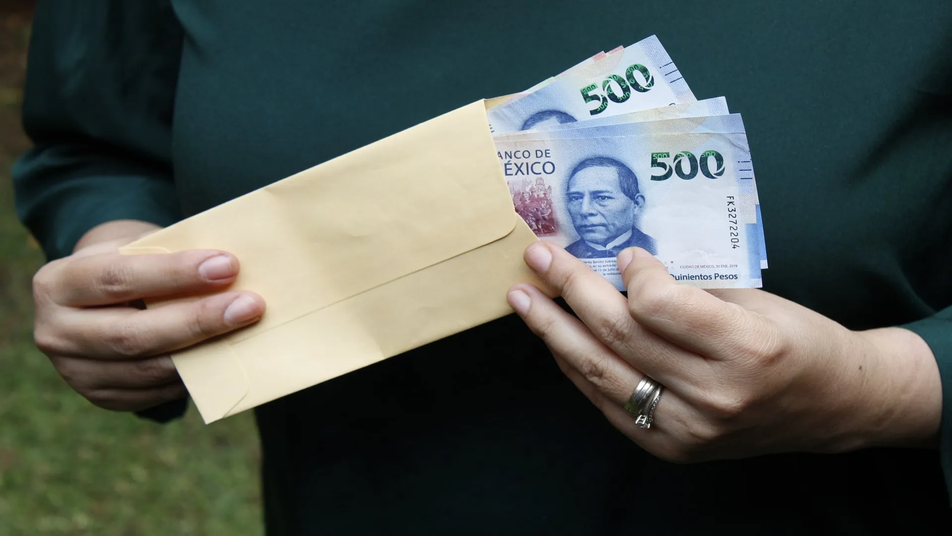 El peso mexicano ha mantenido regularidad por el alza constante en la tasa de referencia.