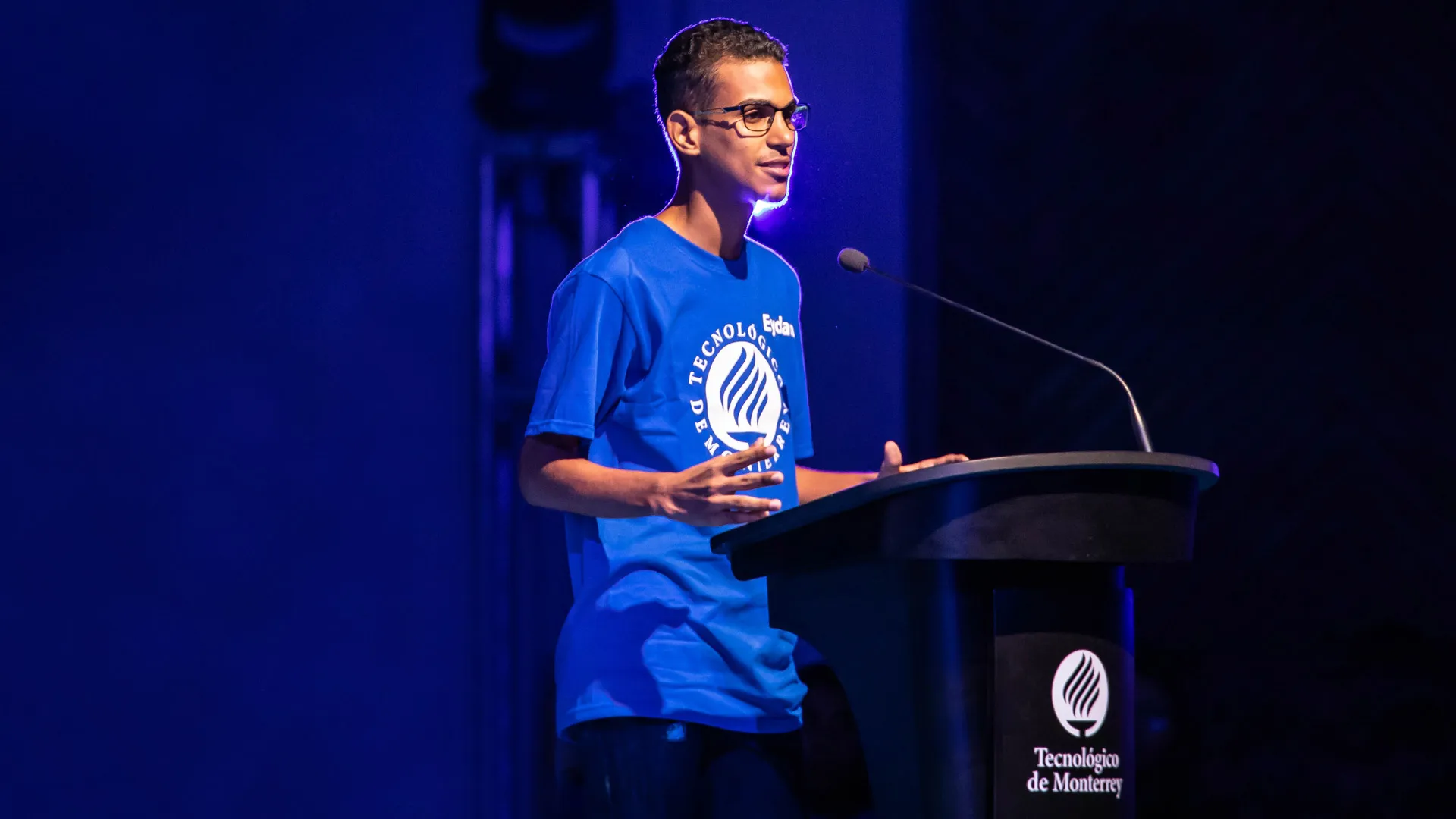 ¡Su destino: México! Dominicano logra beca del 100% en el Tec