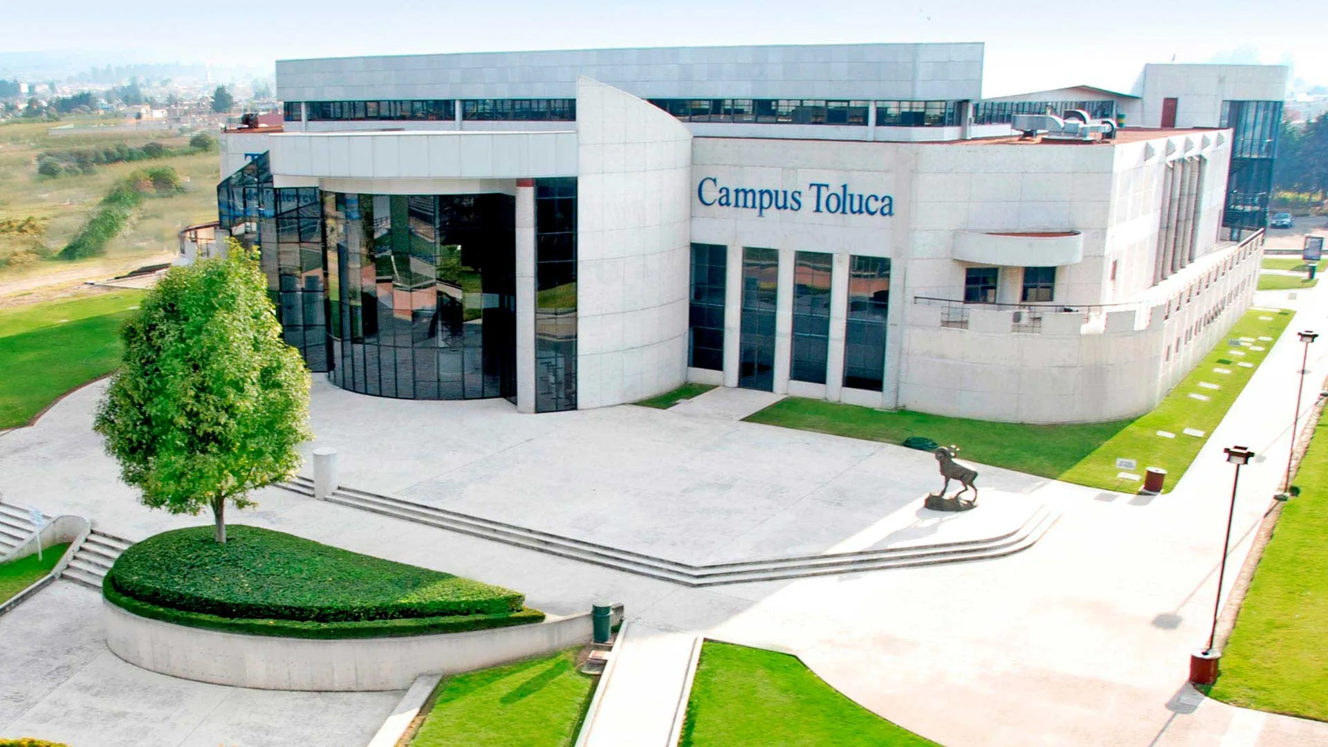 Gimnasio Auditorio de campus Toluca