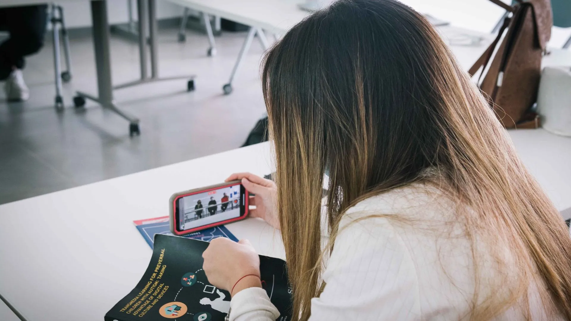 Especialistas de la comunicación enfatizaron la necesidad de impulsar a nuevos investigadores de las plataformas digitales en el Encuentro AMIC.