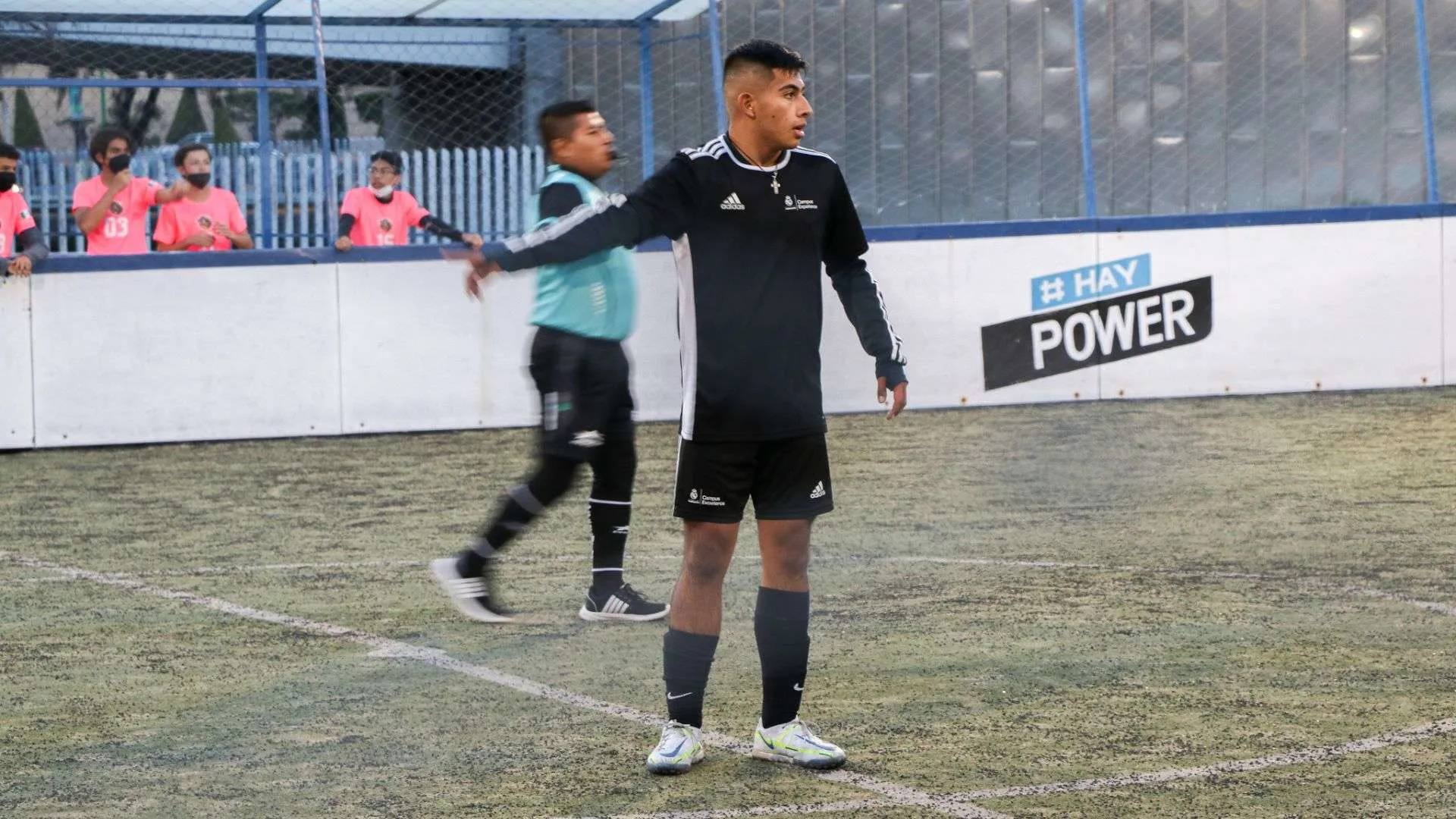 Irving-Jugando-con-Borregos