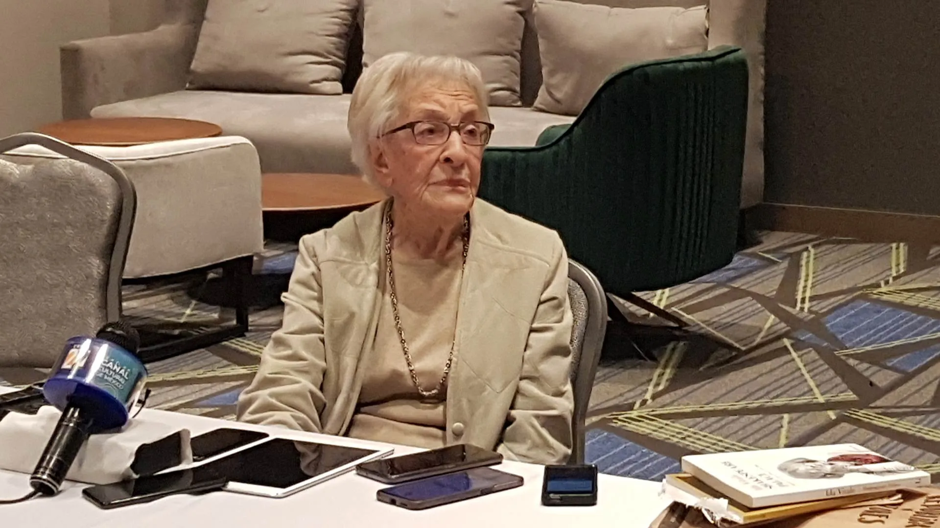 La poeta ganadora del Premio Cervantes 2019 considera que uno de sus legados más importantes será que a alguien le sirva alguno de sus poemas