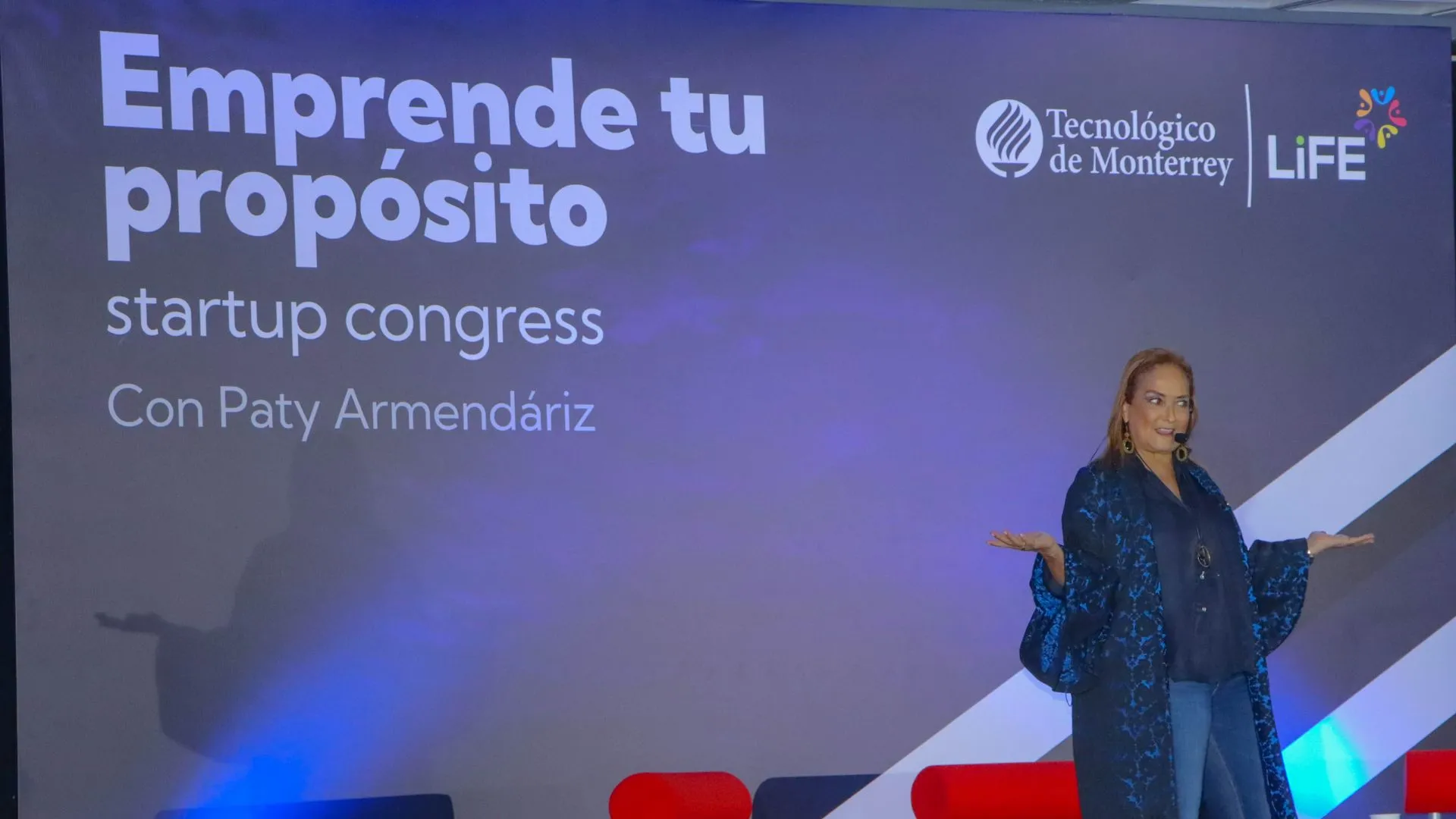 Patricia Armendáriz en su conferencia Emprende tu Propósito en el Tec de Monterrey Campus León