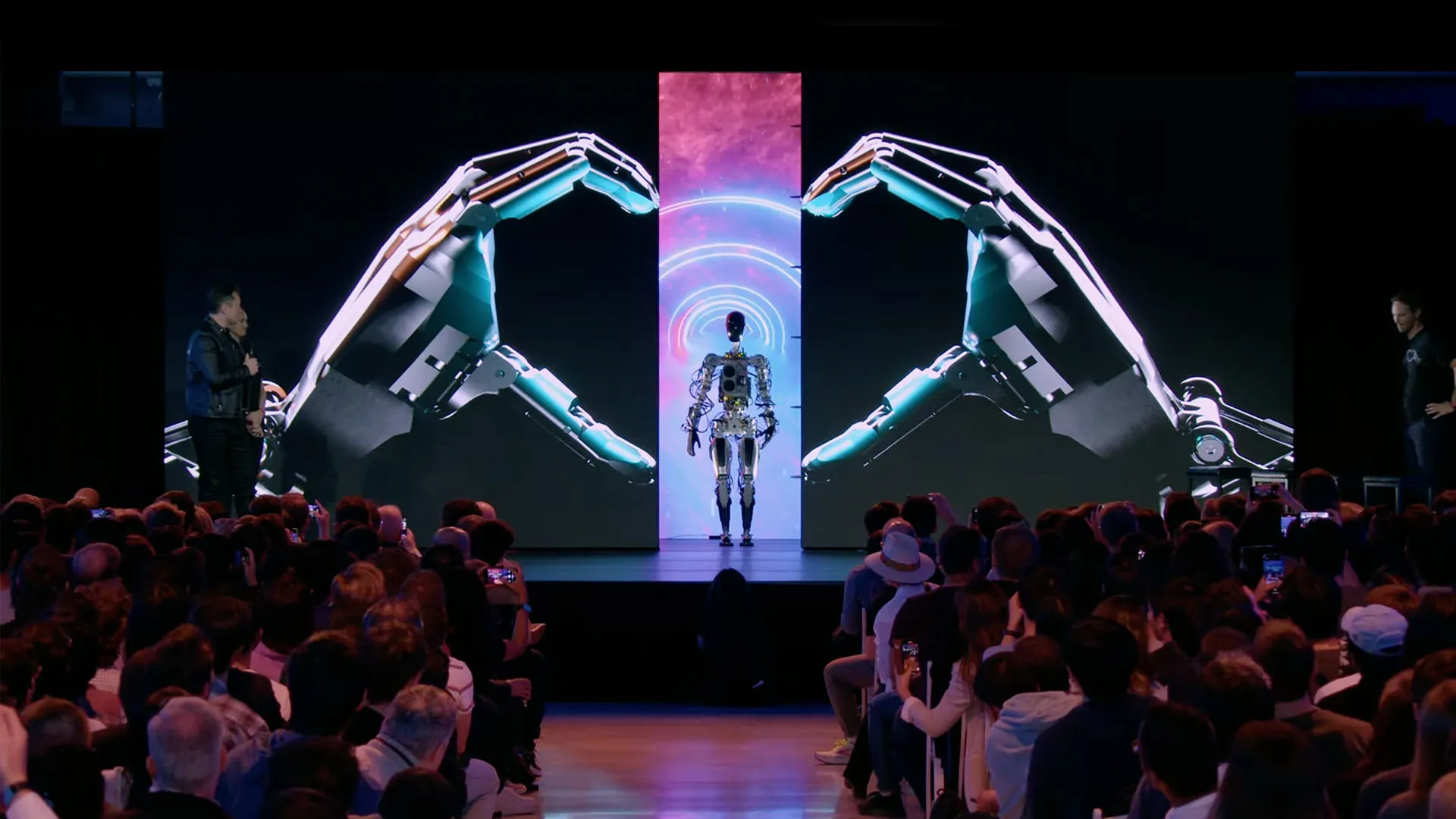 Elon Musk, Optimus 2022