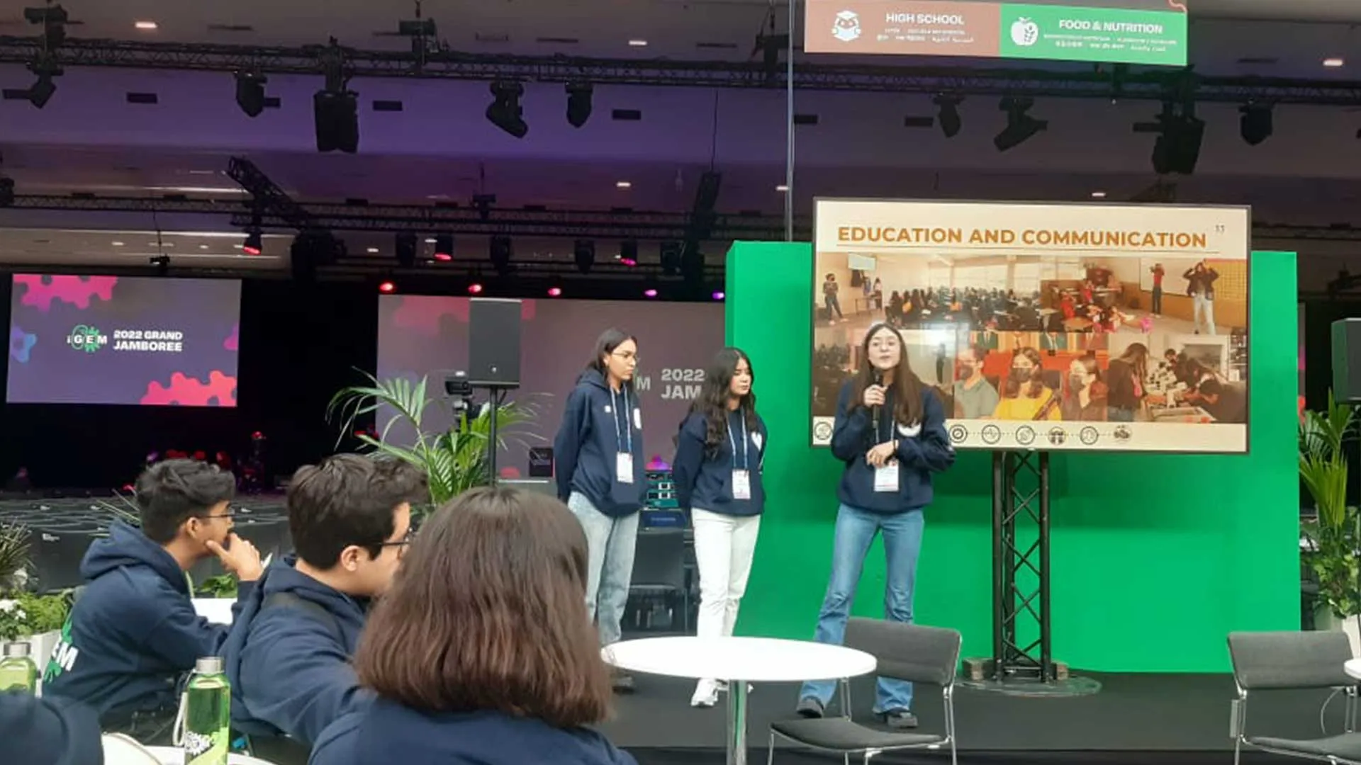 El equipo de iGEM del Tec campus Chihuahua ganó medalla de oro con su biofungicida en competencia internacional