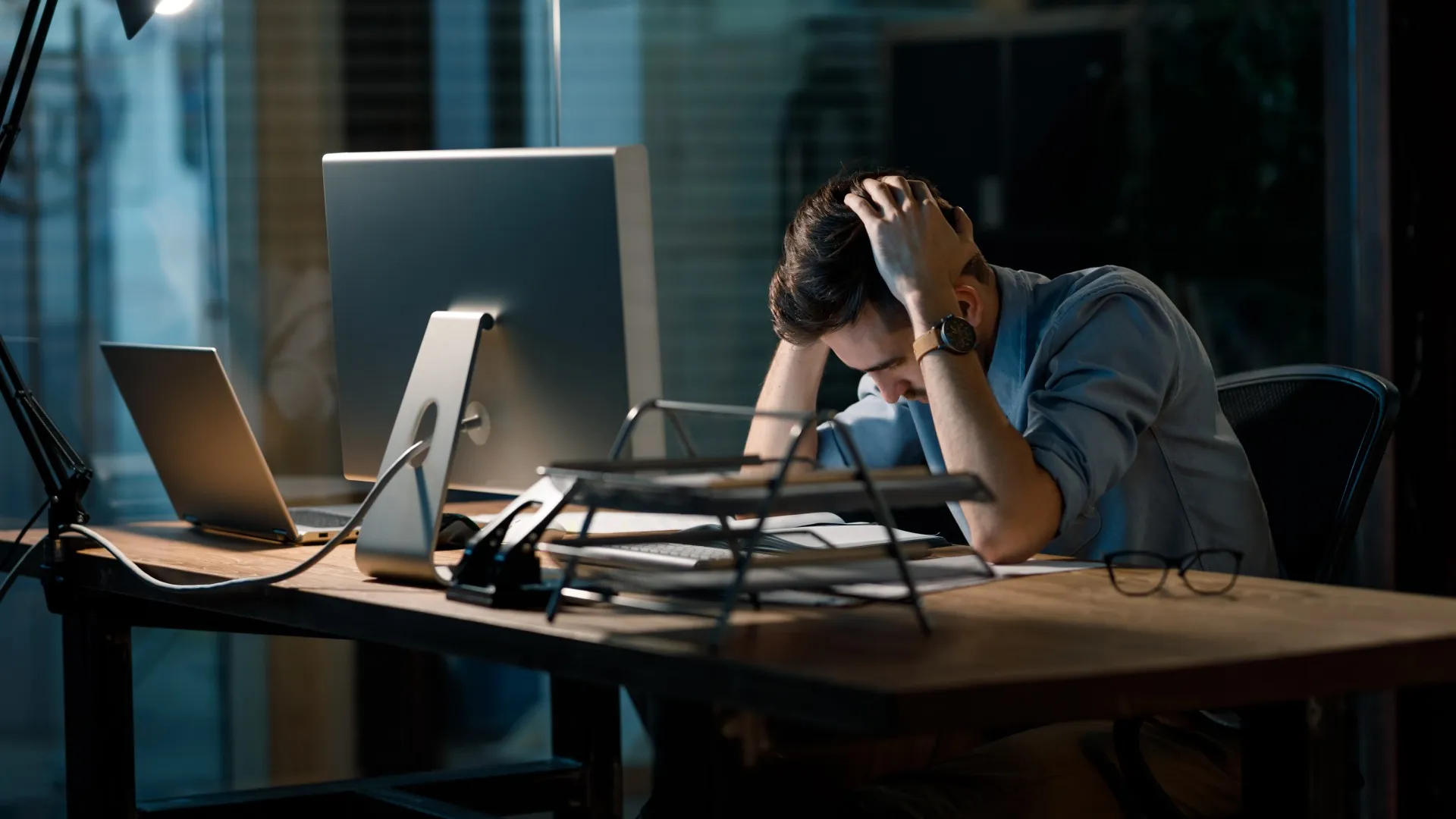 Experta del Tec de Monterrey explica qué es el burnout laboral y cómo combatirlo