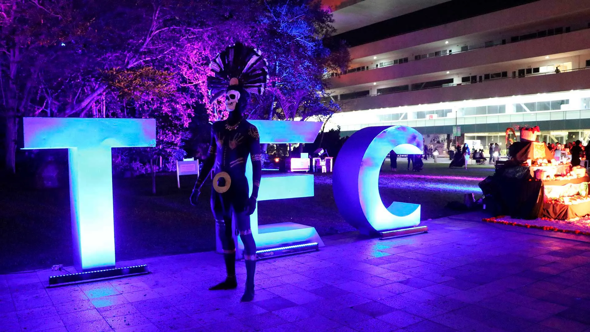 La PrepaTec celebró el tradicional Día de Muertos en el noveno festival Omeyocán 2022 en el Tec campus Cuernavaca