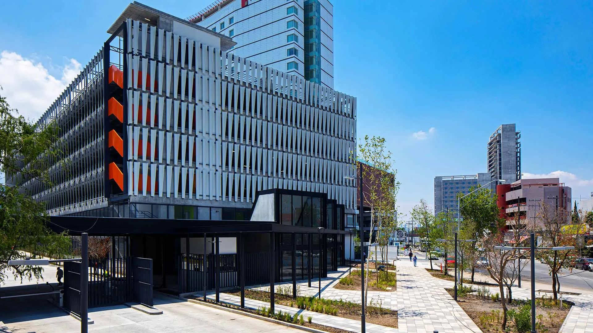 Estacionamiento E2 Off-Grid campus Monterrey