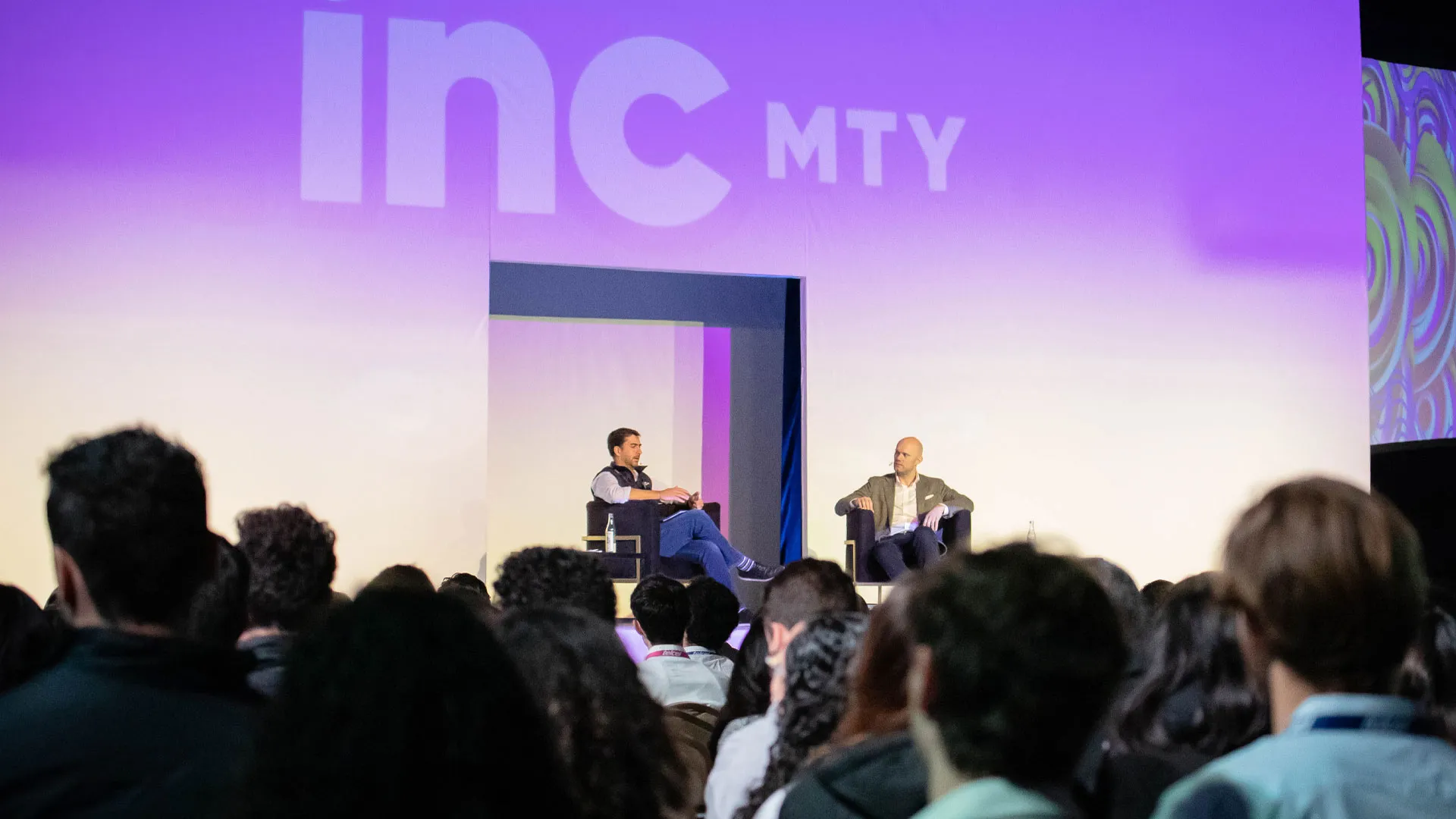 Speaker James Clear appeared at INCmty 2022.