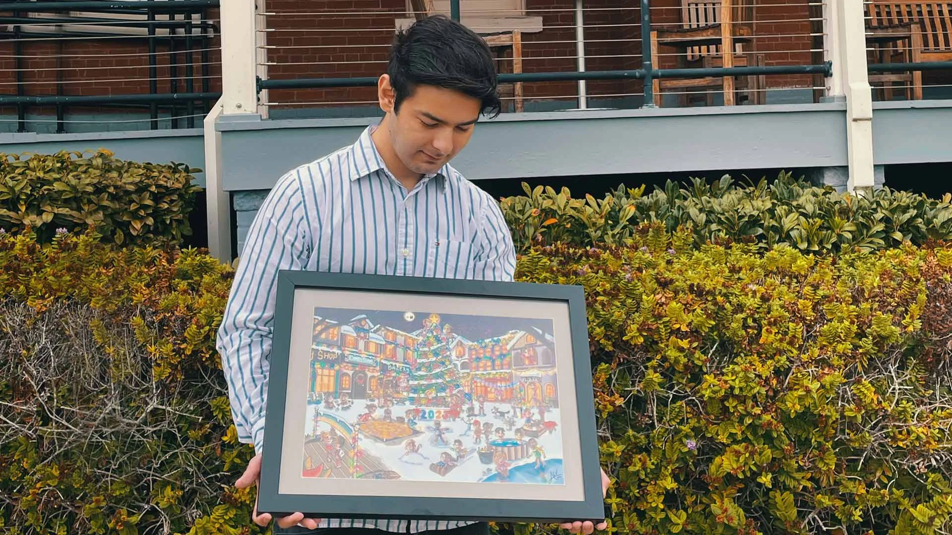 Alex Carrillo presenta dos de sus obras en la exhibición Spirit of the Season en el Walt Disney Family Museum