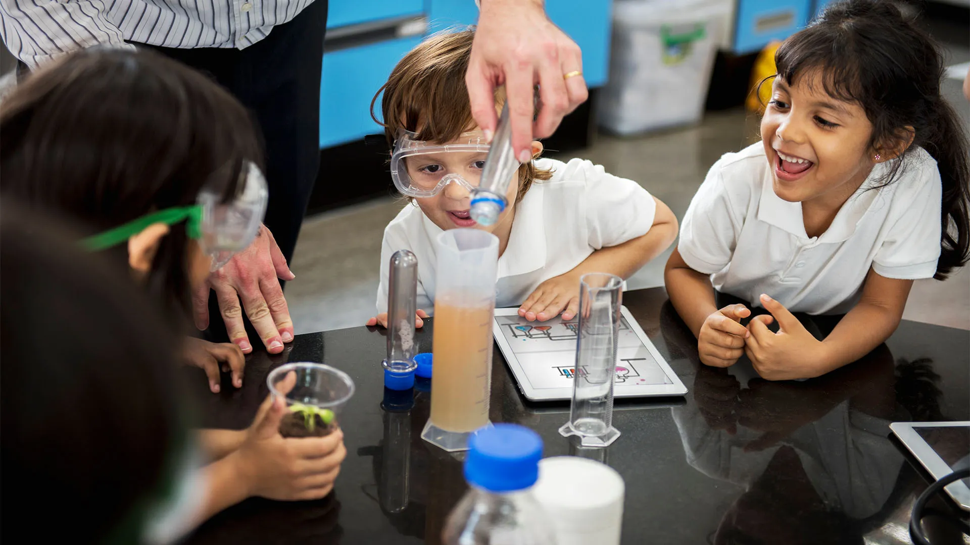 Comunidad PrepaTec Metepec crea club de divulgación de ciencias