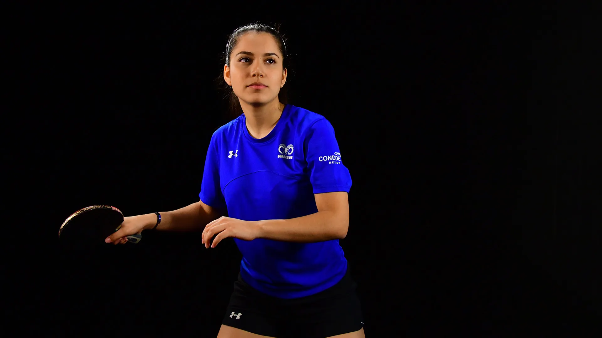 Va por el último set de su trayectoria académica ¡su graduación!