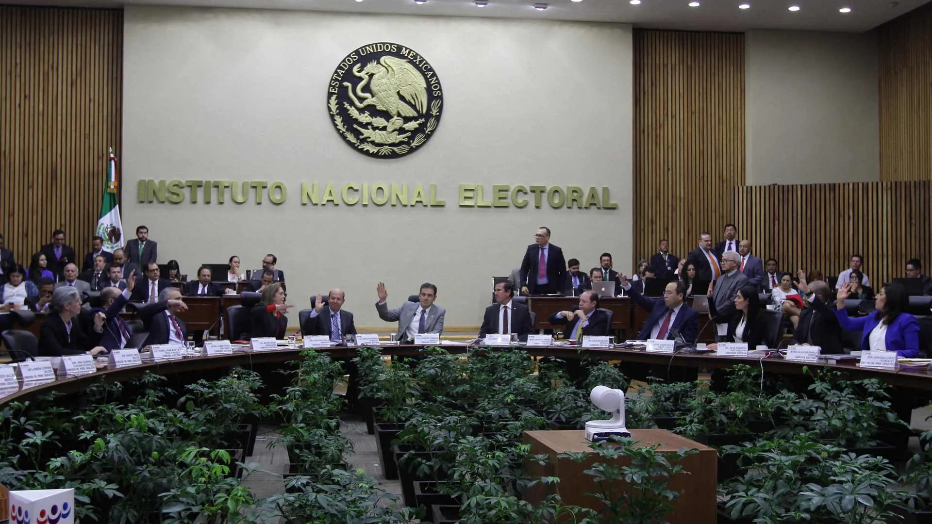 Los cambios a las leyes secundarias en materia electoral contemplan modificaciones en la estructura del Instituto Nacional Electoral.