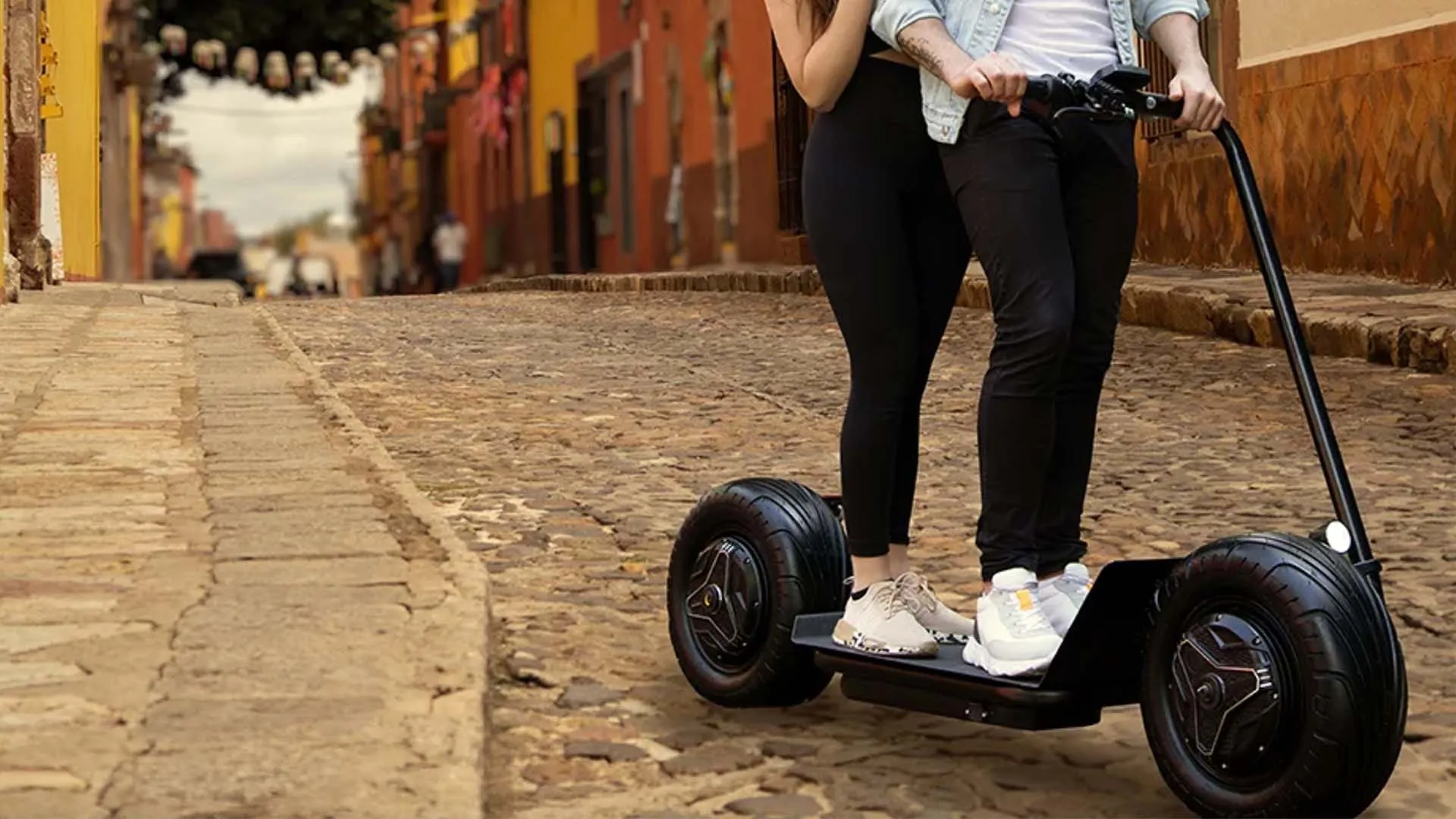 Scooter eléctrico, Rodrigo Beteta, movilidad sustentable