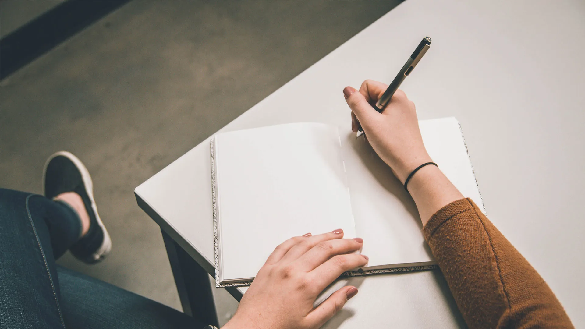 Estudiantes de PrepaTec Santa Fe publican en antología de poemas