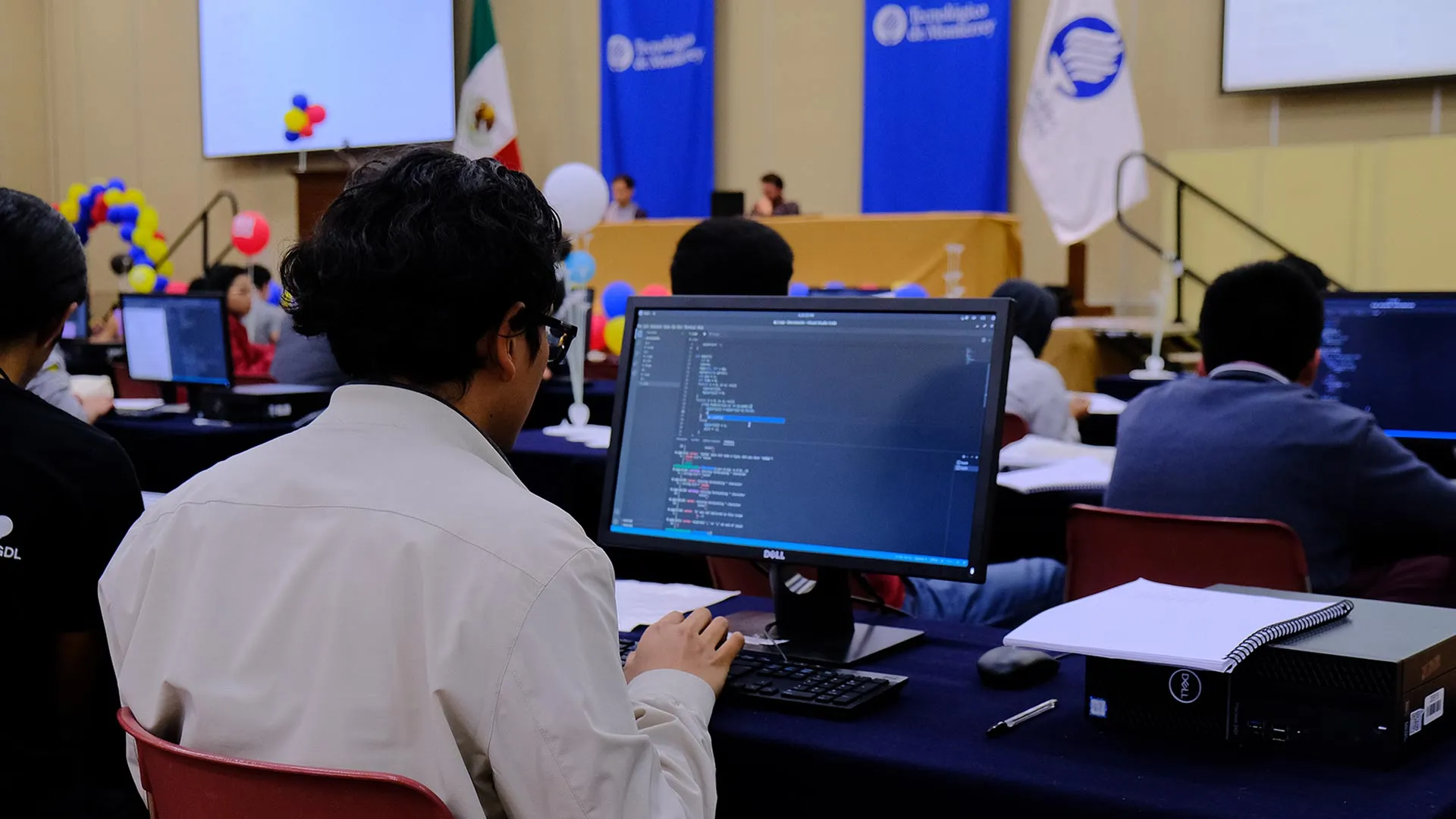Training camp de programación como preparación para el mundial de la especialidad fue realizado en el Tec Guadalajara.