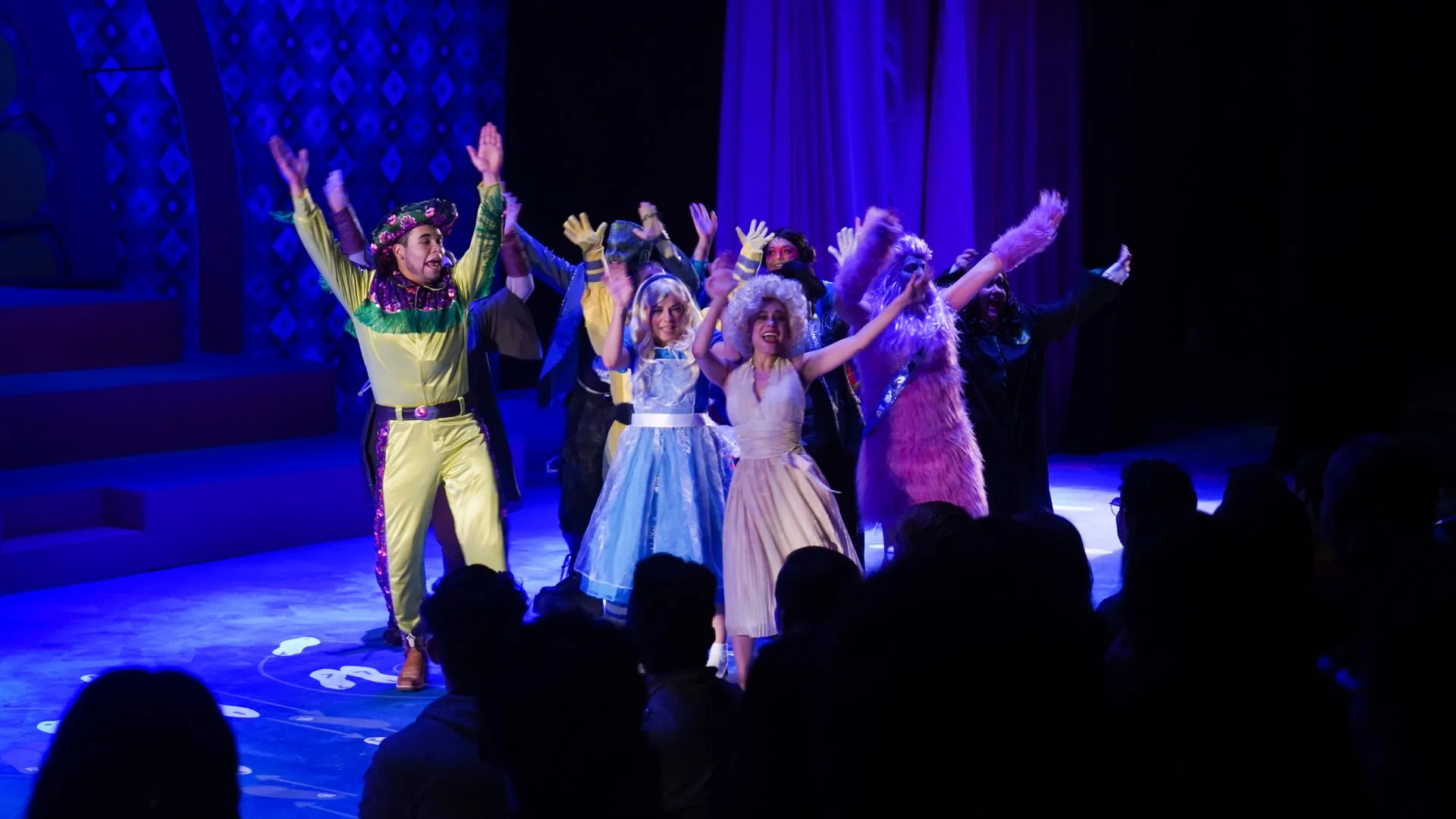 Desierto bajo escenografía lunar campus Monterrey