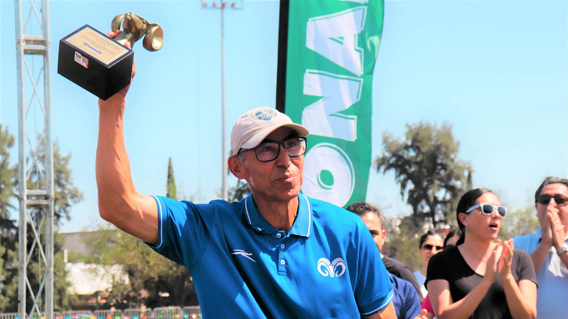 Deja entrenador olímpico su huella en Borregos MTY de atletismo
