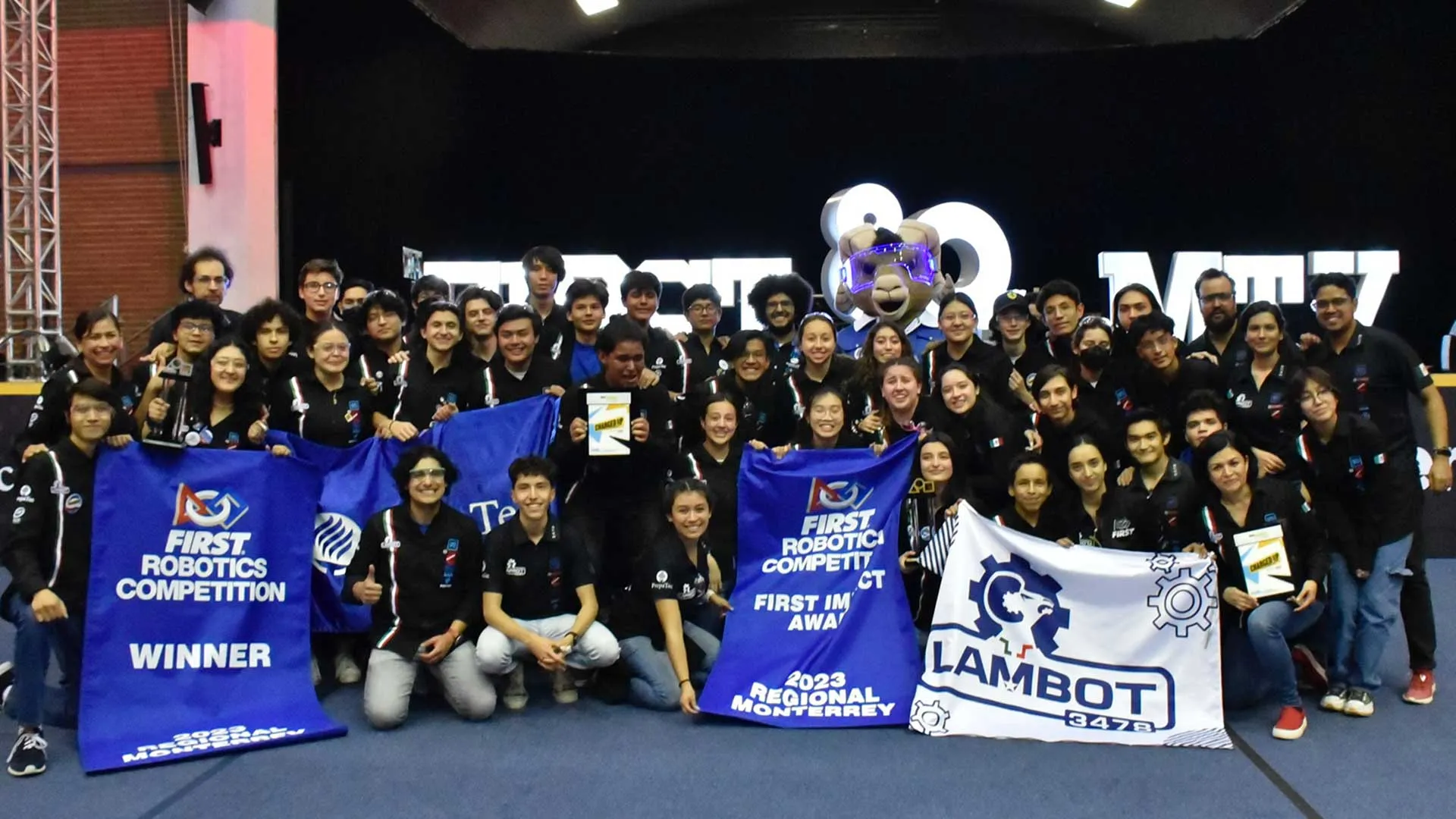 El equipo de LamBot gana la regional de Monterrey