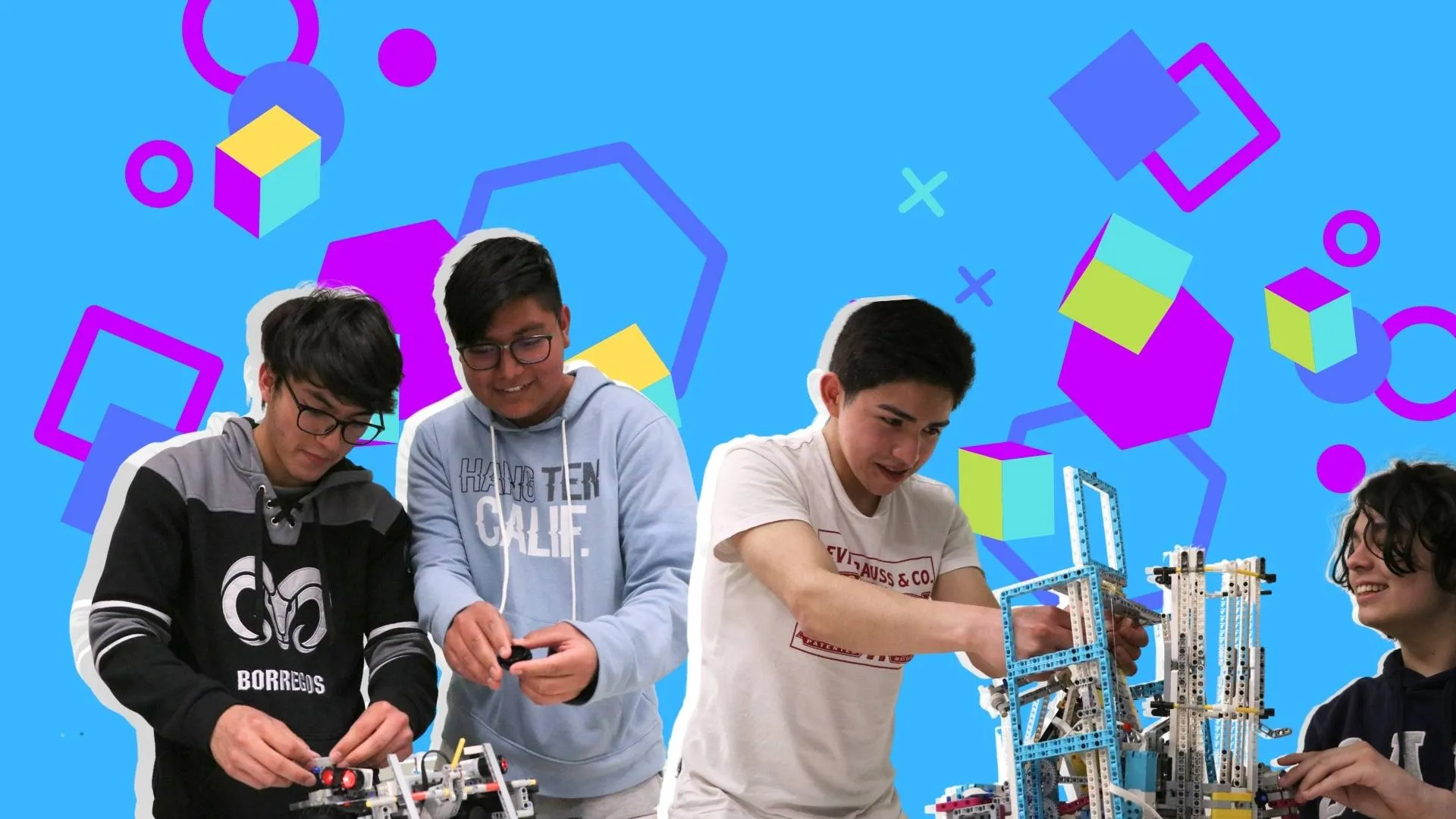 Alumnos de PrepaTec trabajando en su proyecto de robot para el ROBOFEST Internacional