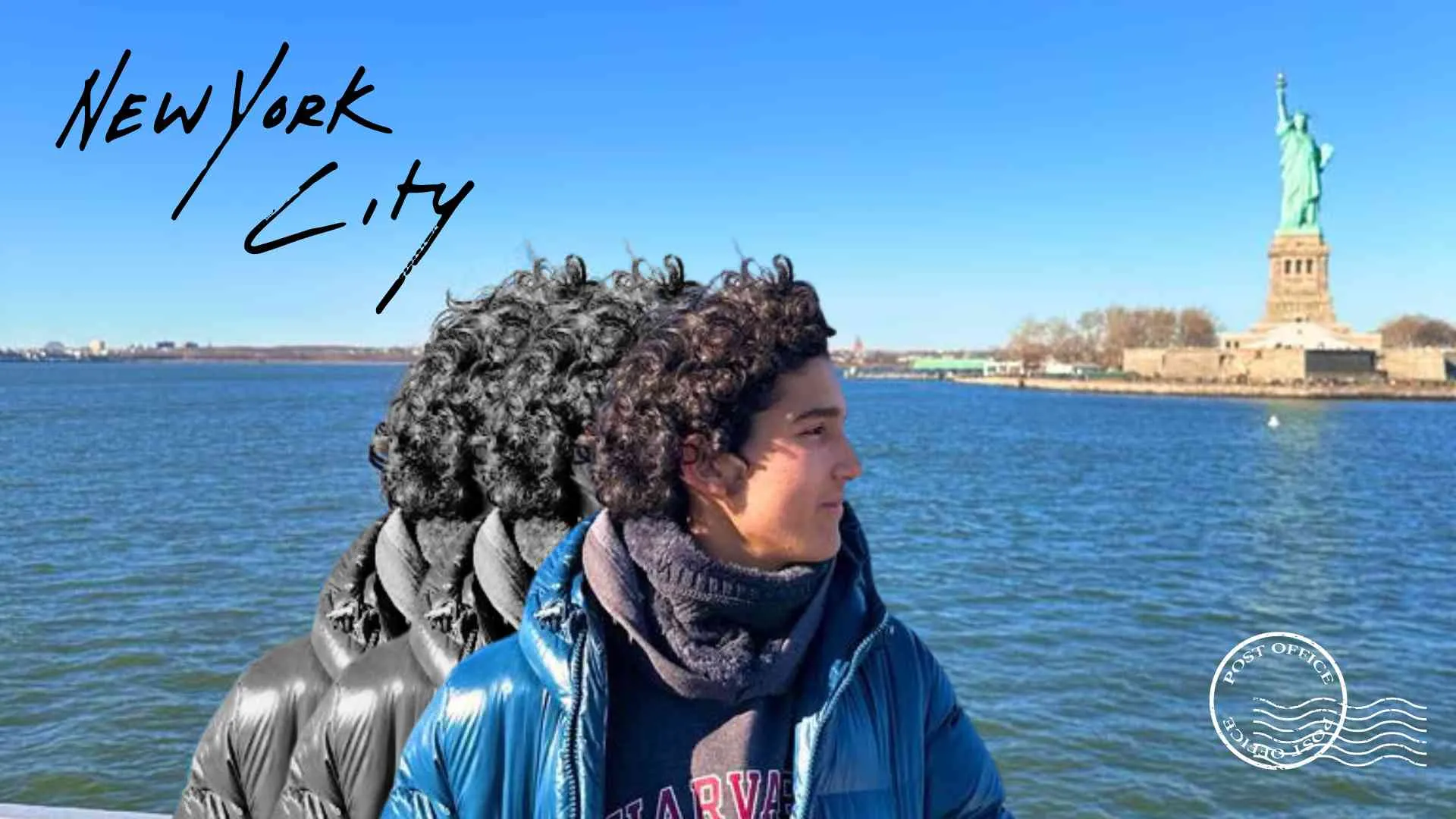 Emilio Ibarra delante de la Estatua de la Libertad