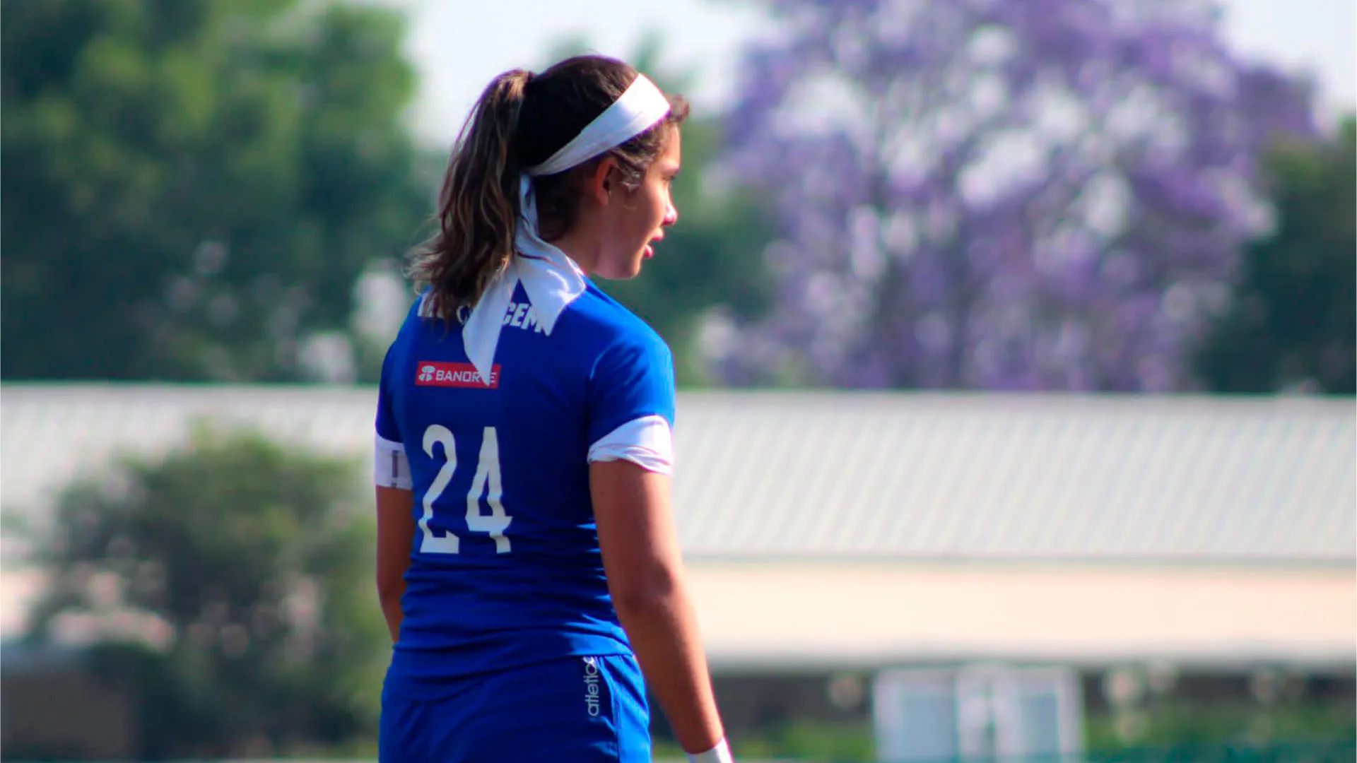 Capitana equipo soccer femenil, Tec CEM 2023