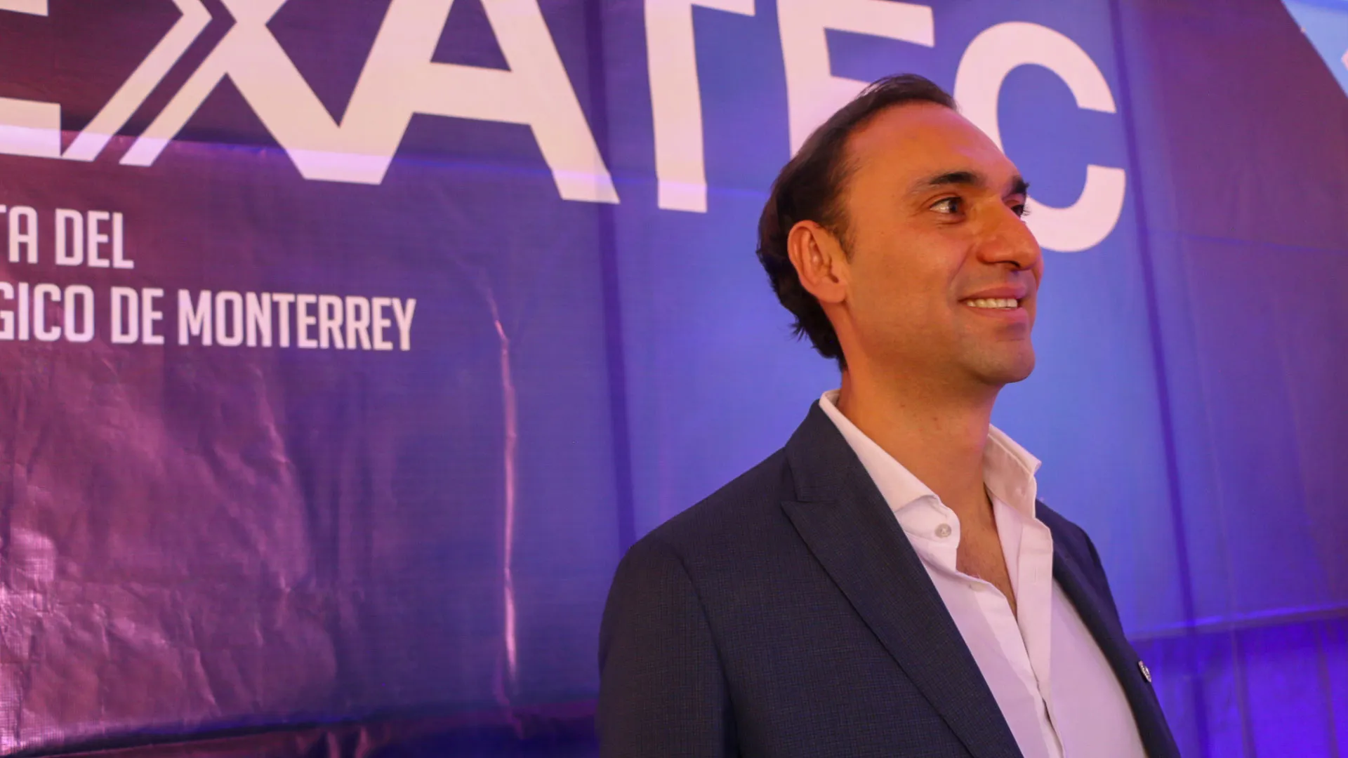 Héctor Jaramillo galardonado con el Premio al Mérito EXATEC 2023