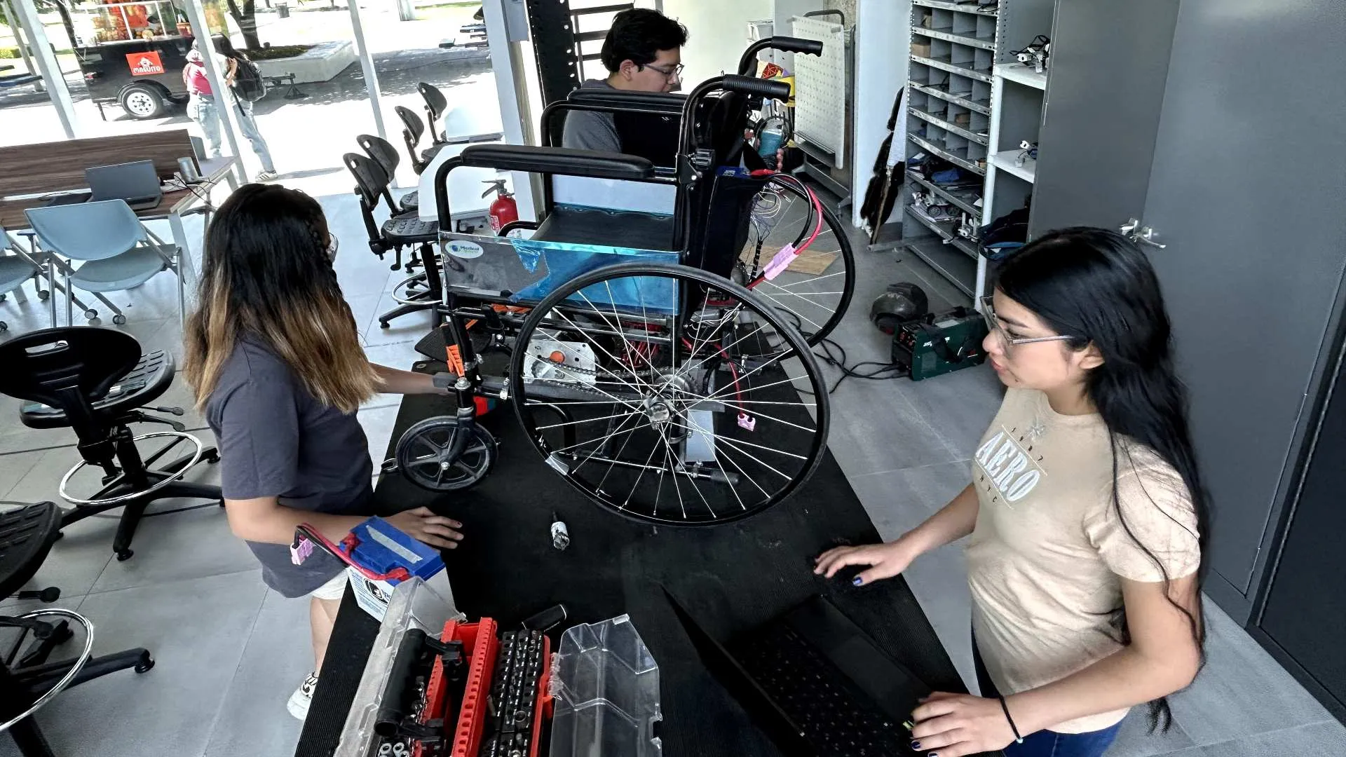 El proyecto SIRIS comenzó como proyecto de materia en apoyo a personas con discapacidad.