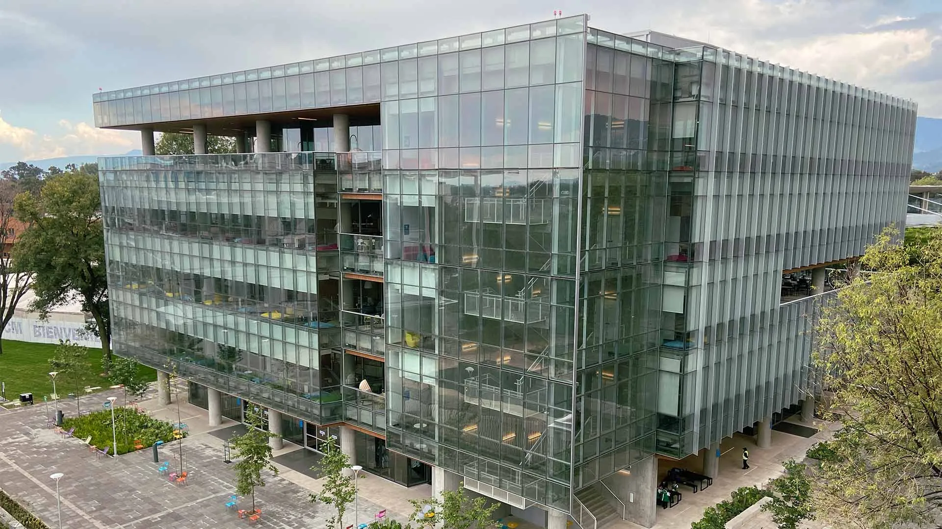 Biblioteca de Tec CCM recibe certificación LEED