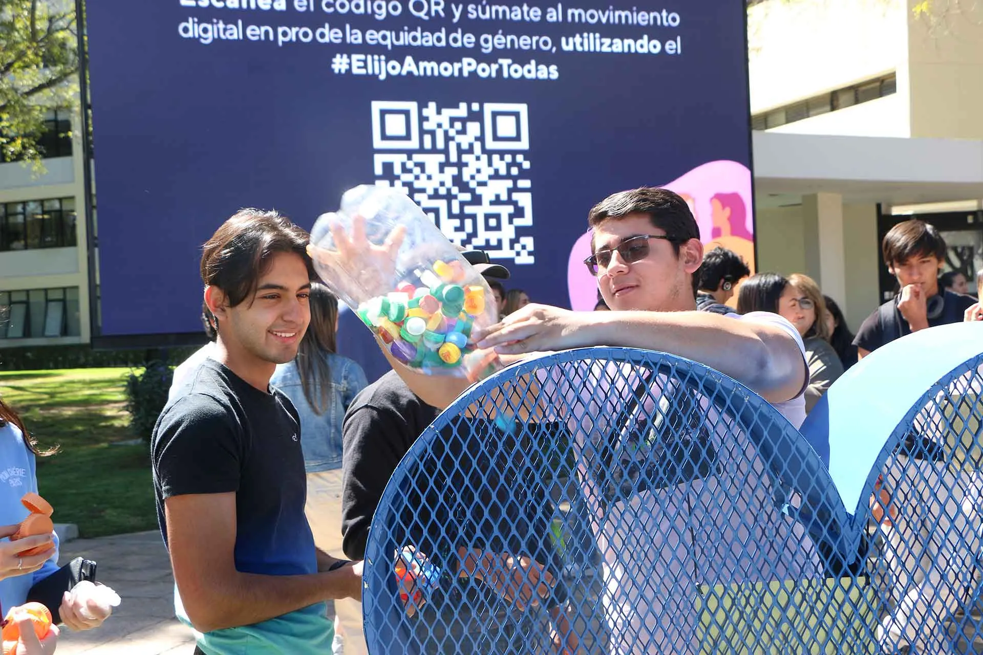 Labor social con asociación Mi Gran Esperanza para ayudar a niños con cáncer.