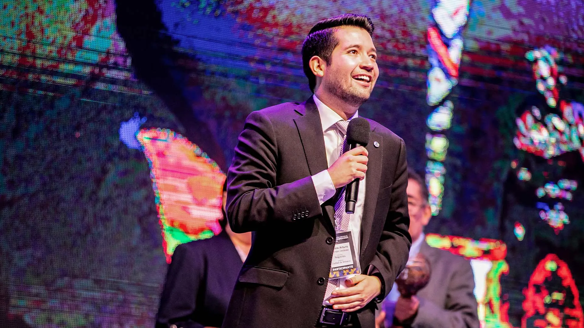 Ramiro Guzmán, profesor de cátedra de la Escuela de Negocios es Profesor Inspirador 2023