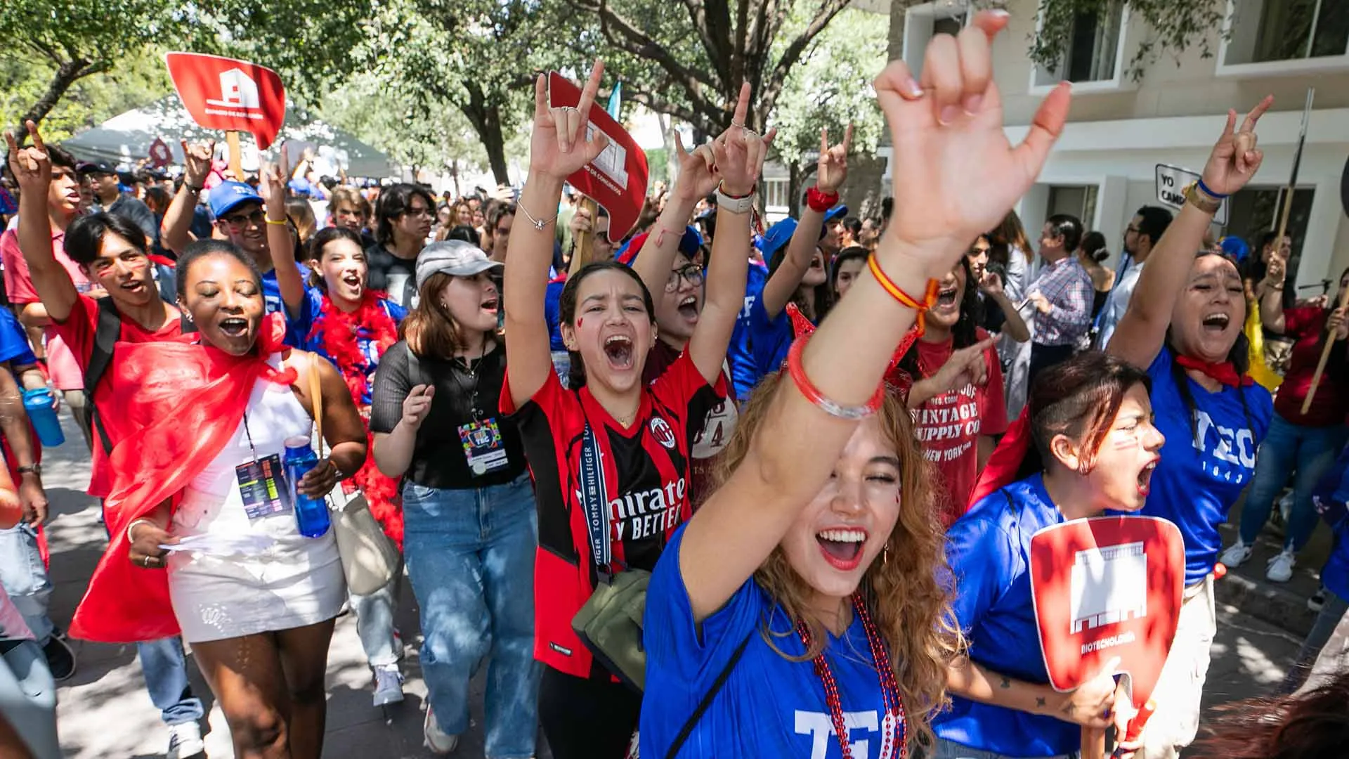 HiTec Bienvenida Tec de Monterrey