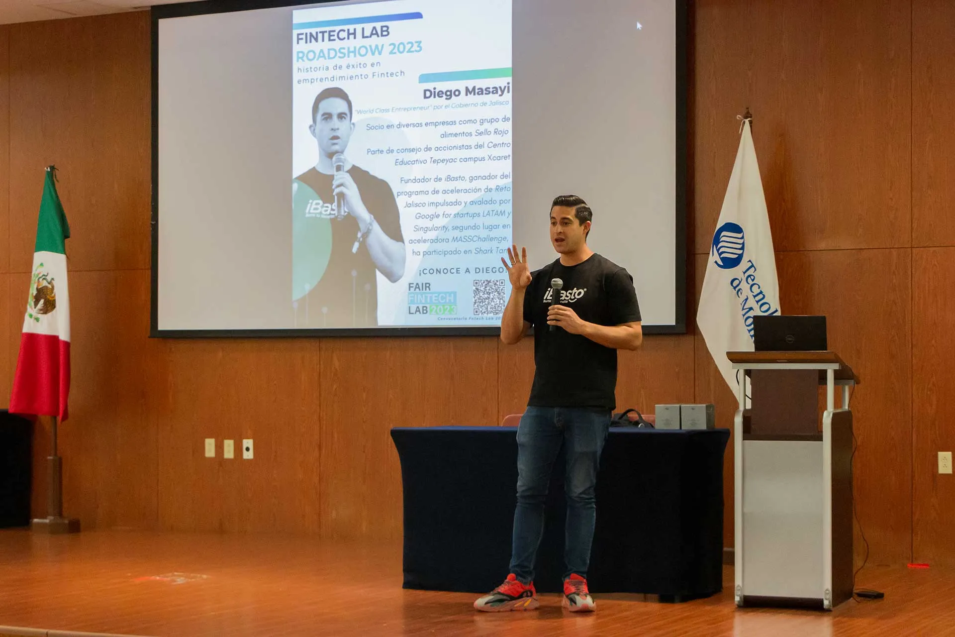 Para emprender en comercio electrónico fueron los consejos de emprendedor y EXATEC del Tec Guadalajara. 